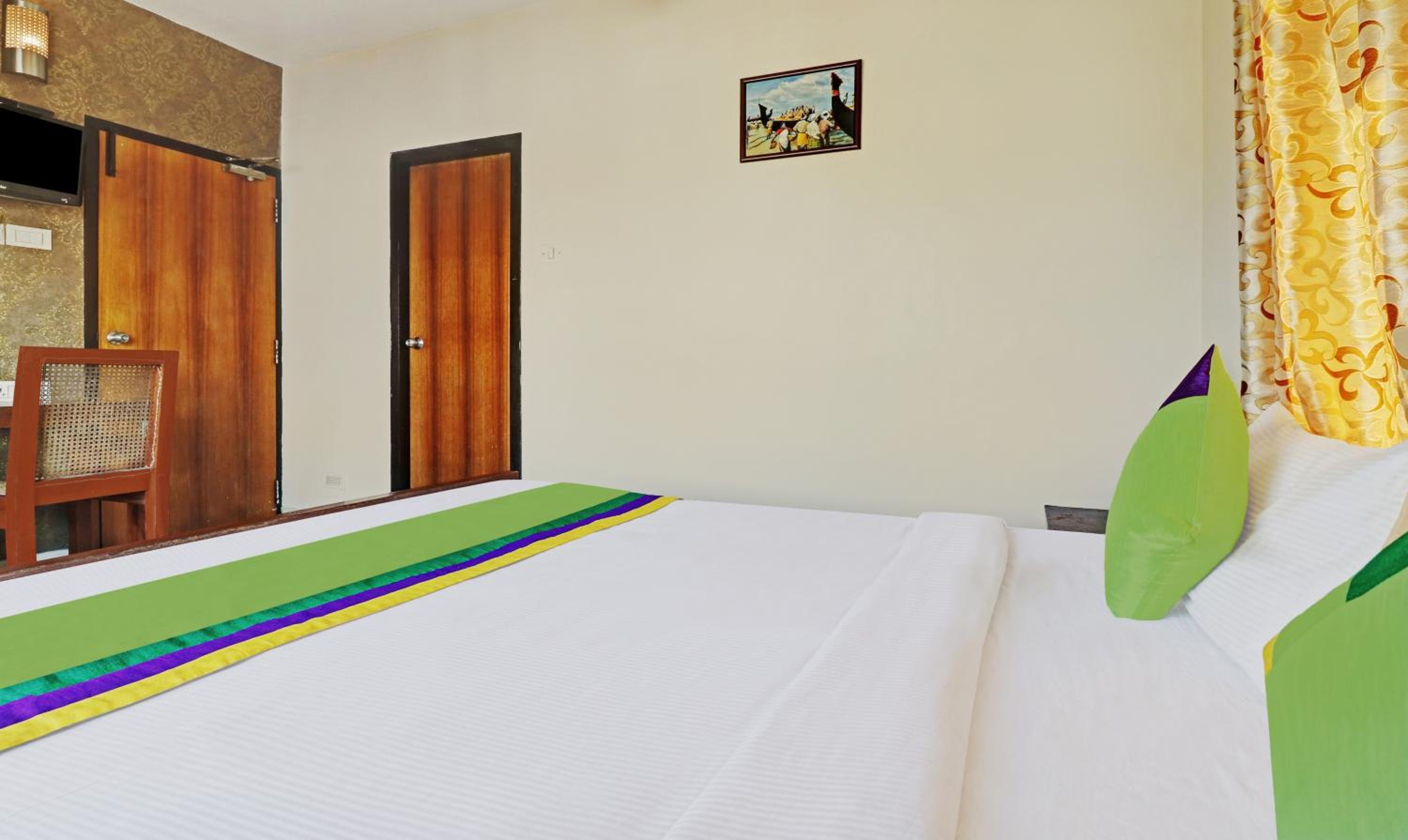 Standard Double Room - Photo 3