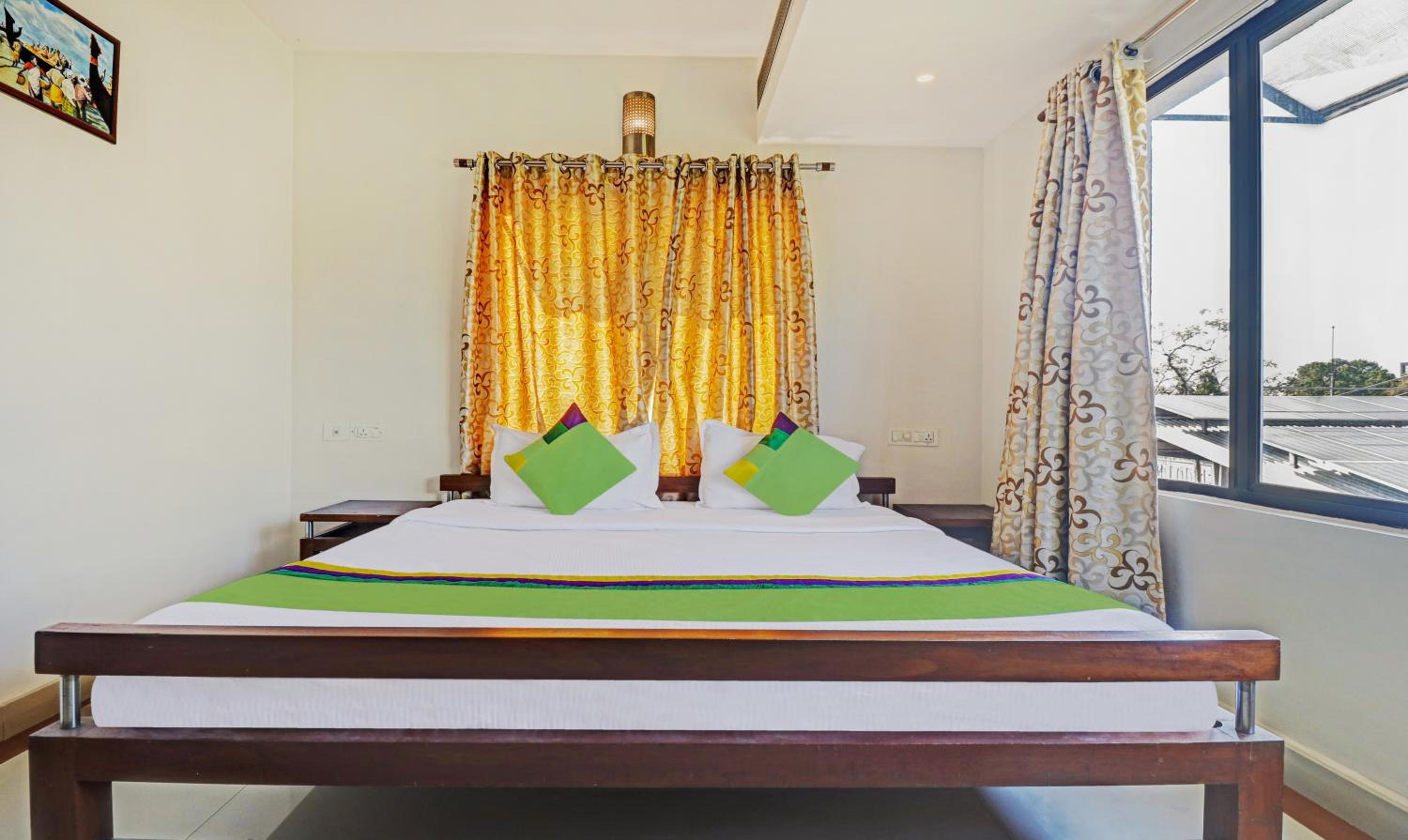 Standard Double Room - Photo 7