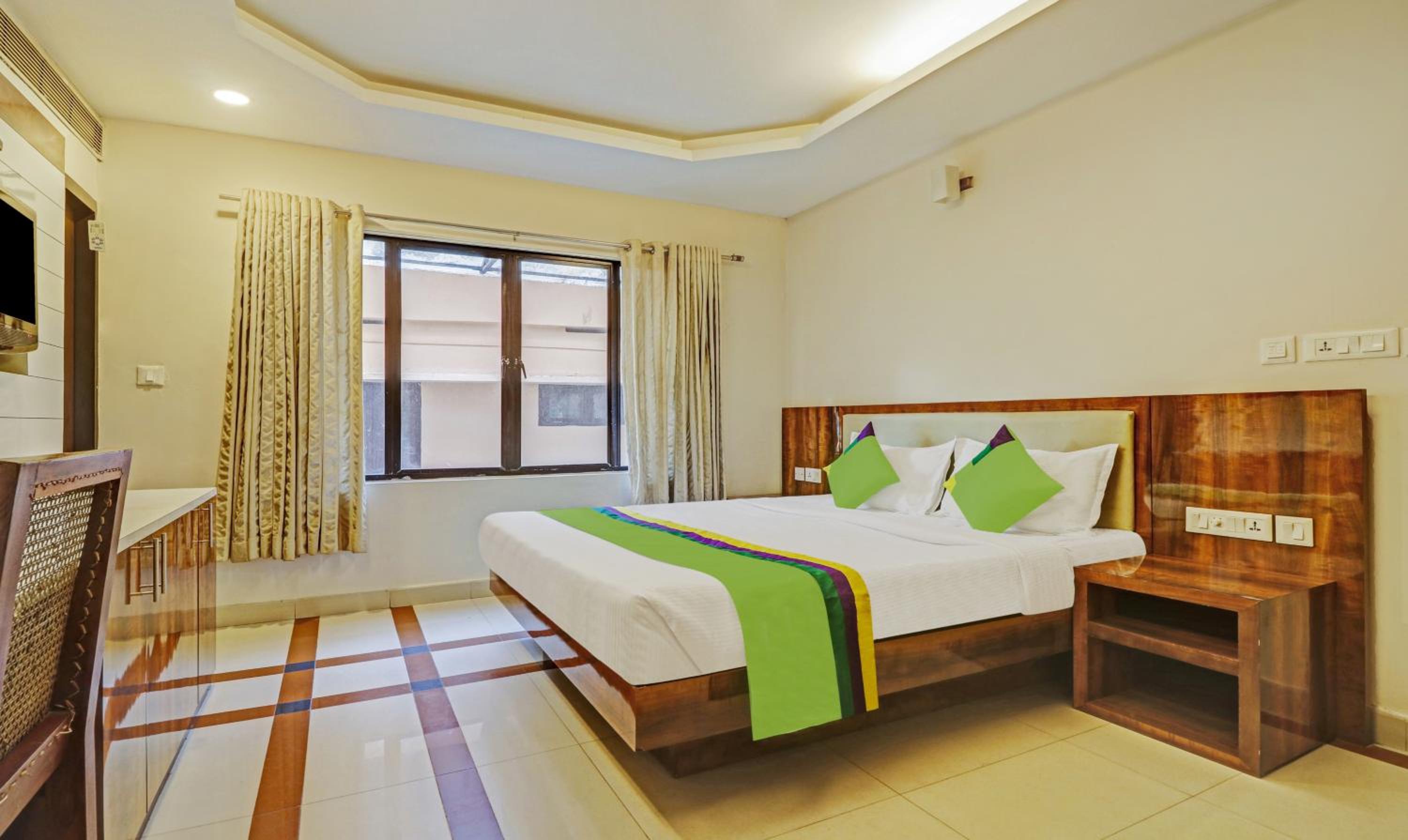 Deluxe Double Room - Photo 1