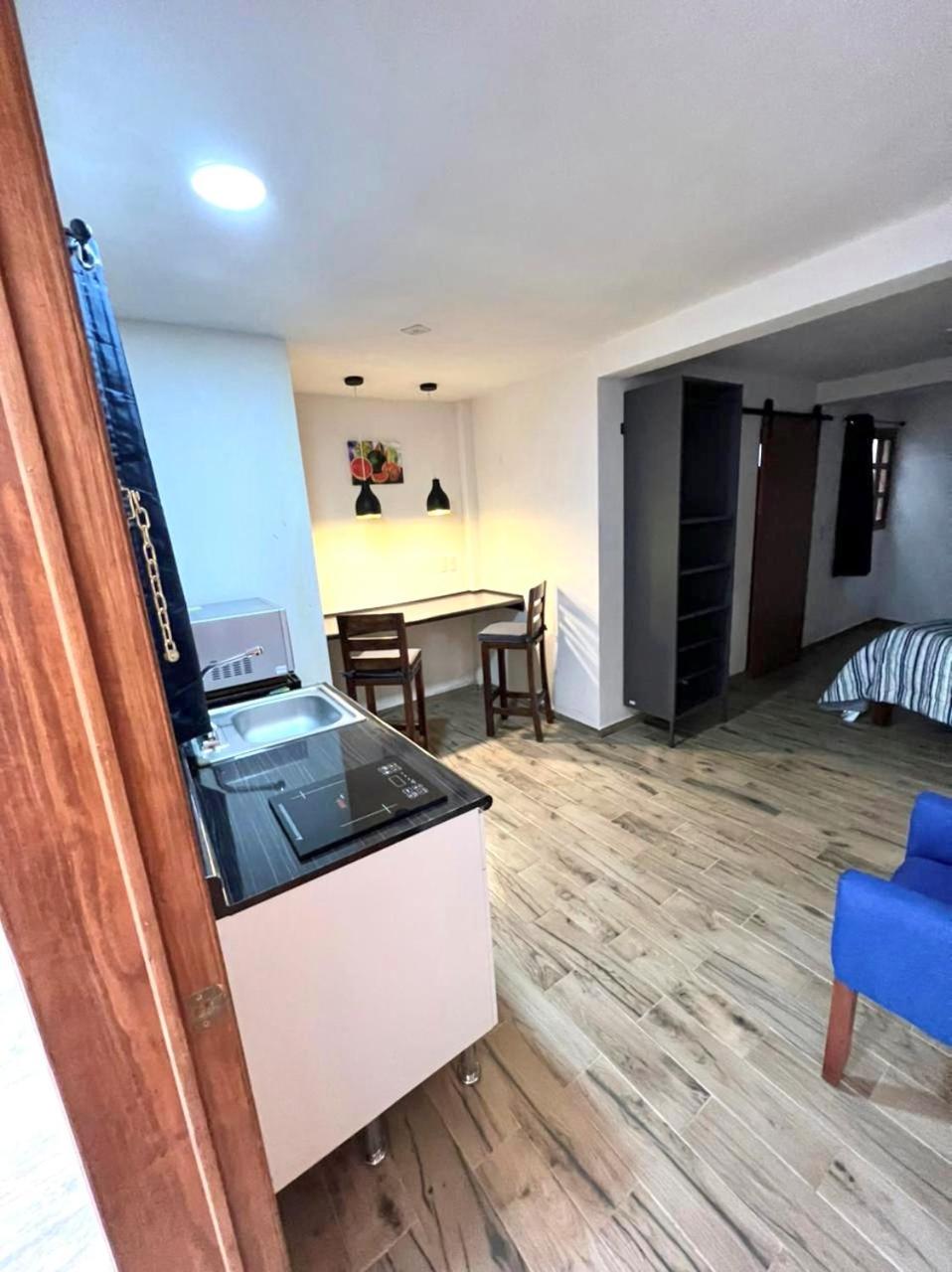 One-Bedroom Apartment - Photo 11