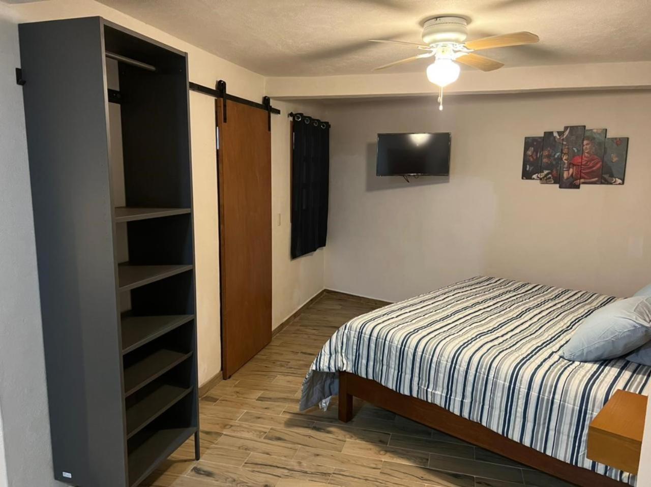 One-Bedroom Apartment - Photo 3
