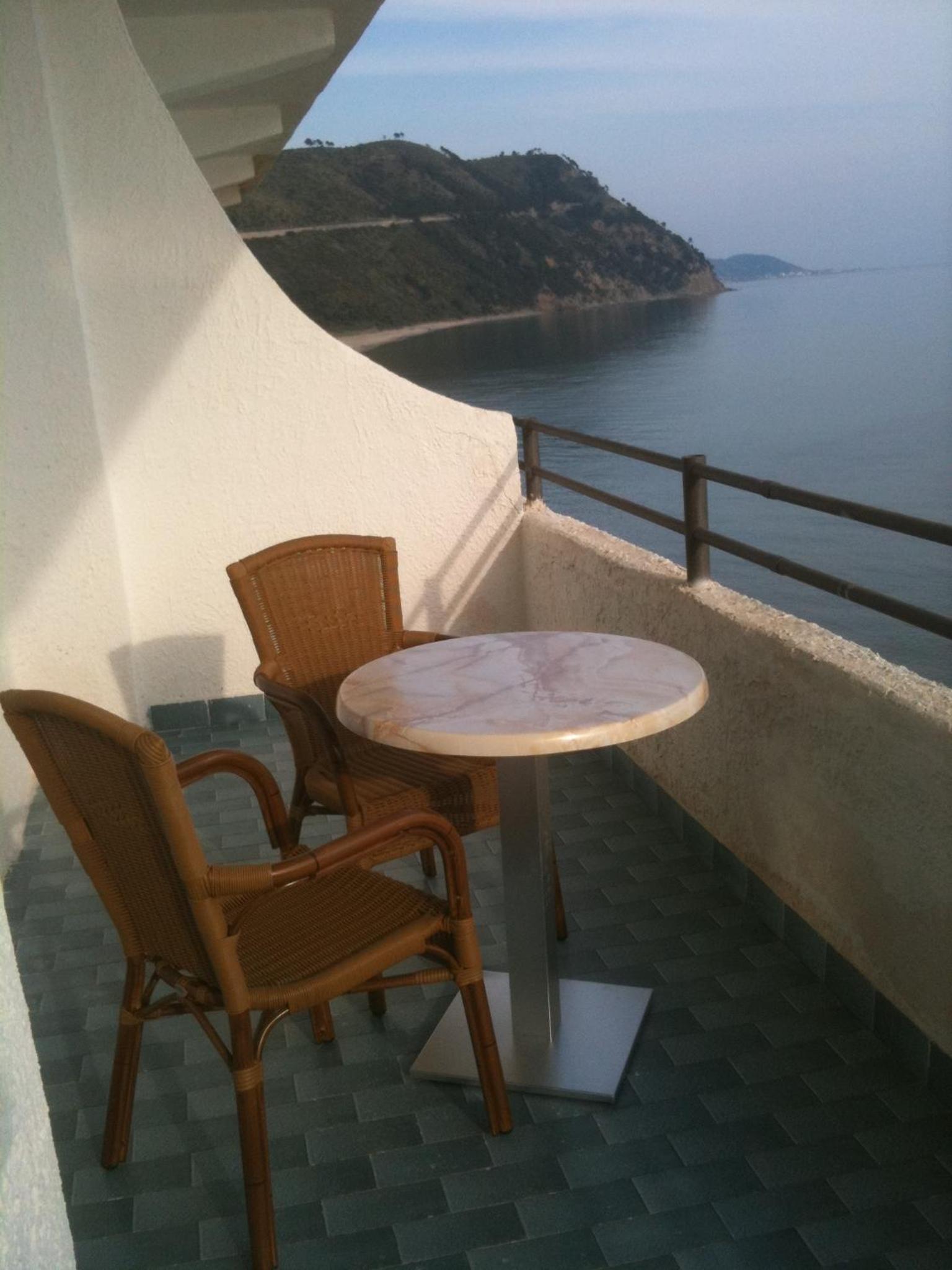 Double Room with Balcony and Sea View photo 2