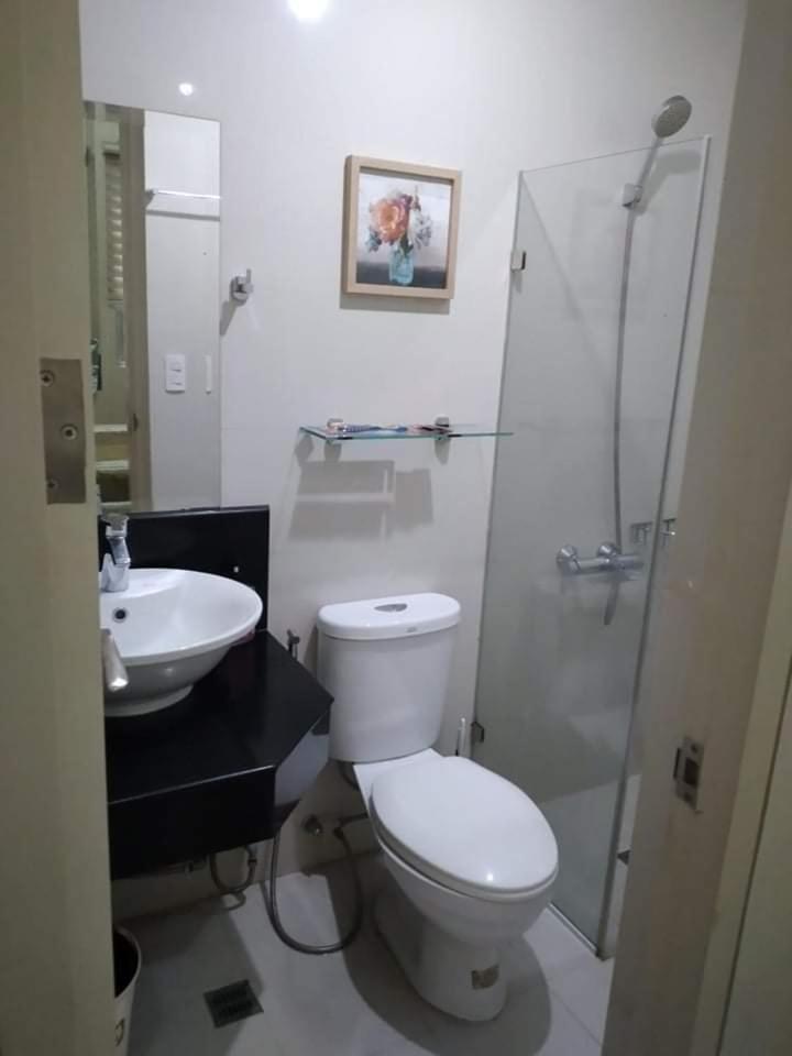 One-Bedroom Apartment - Photo 8
