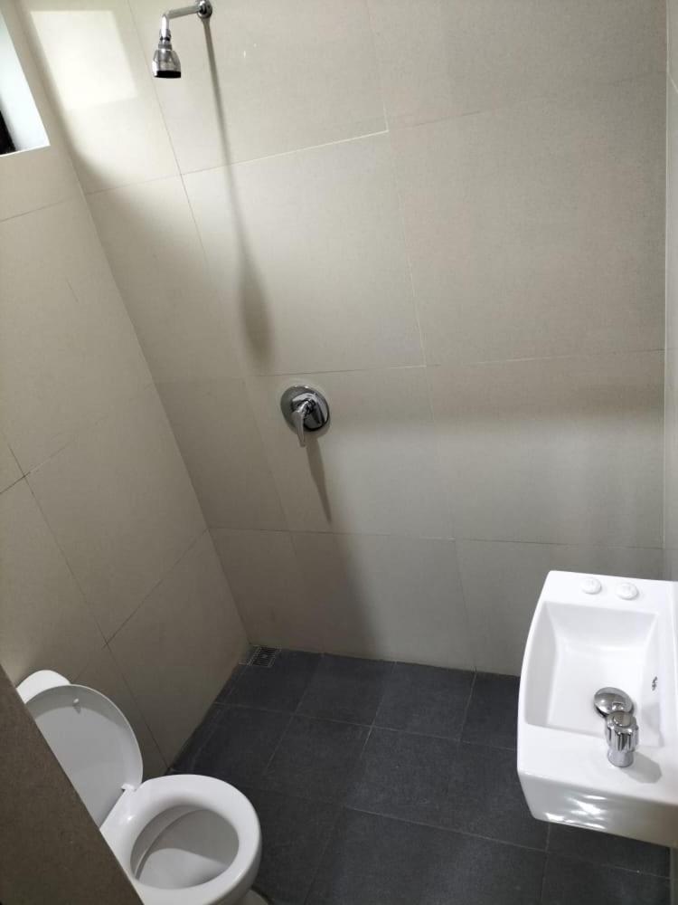 Single Room - Photo 10