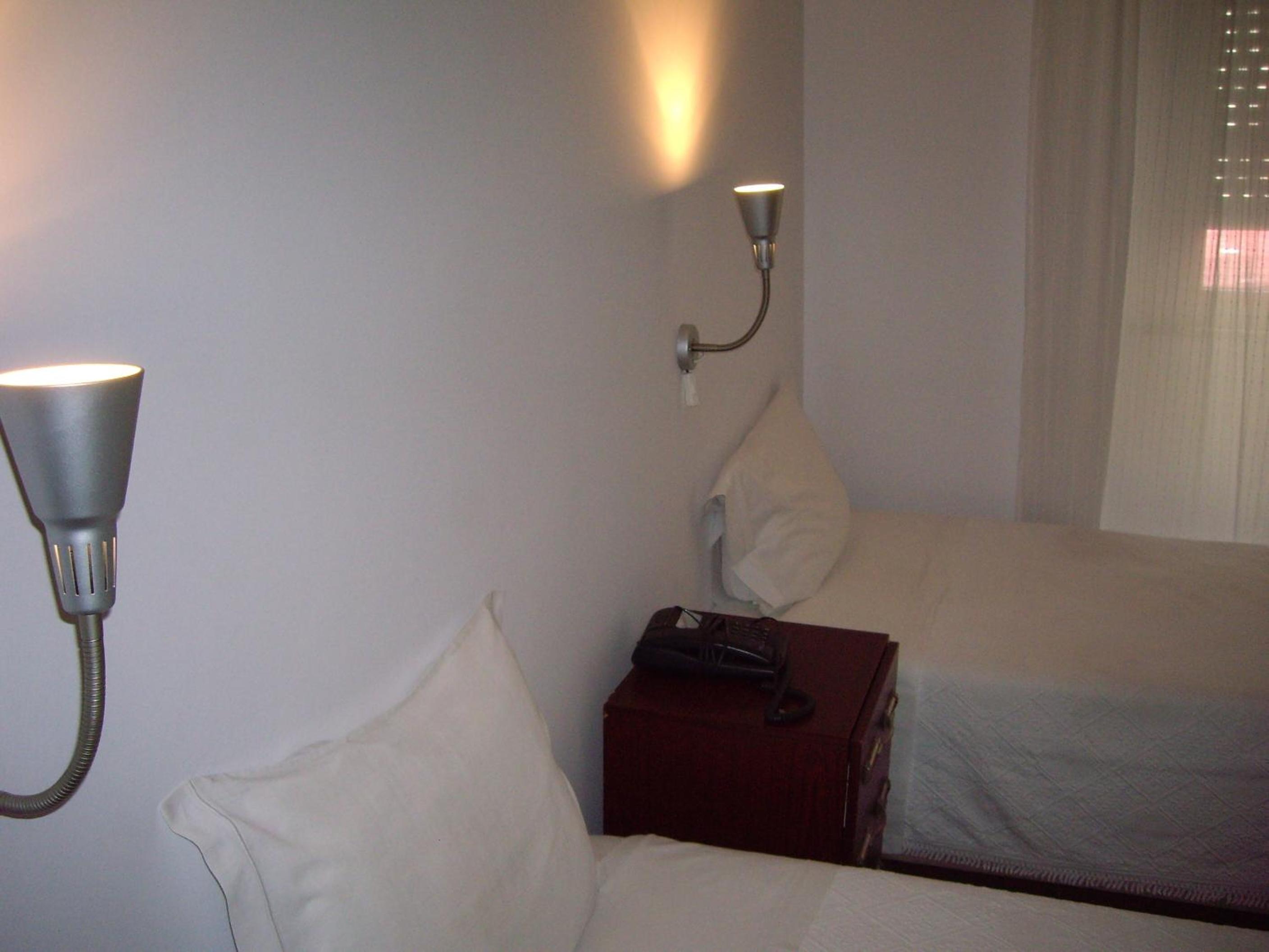Triple Room with Private Bathroom - Photo 1
