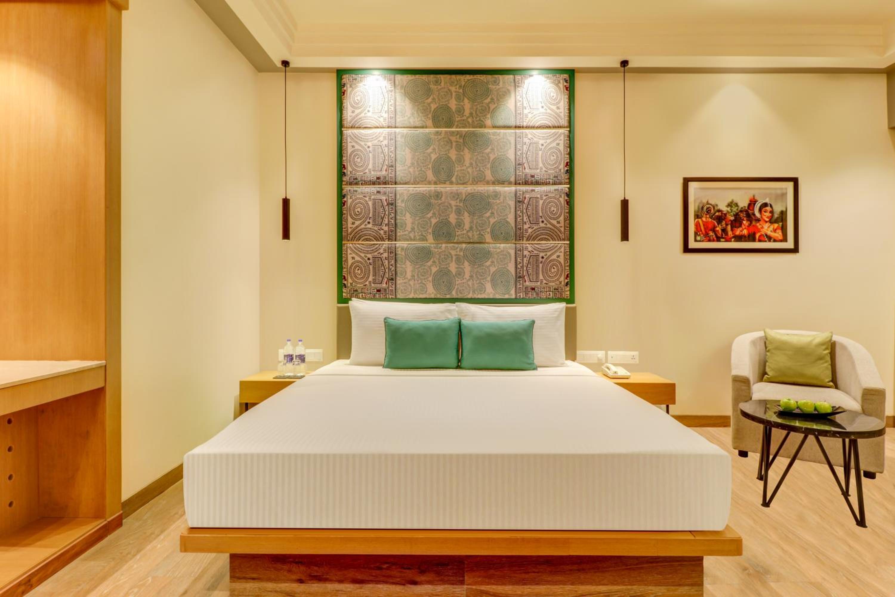 Deluxe Twin Room - Photo 13