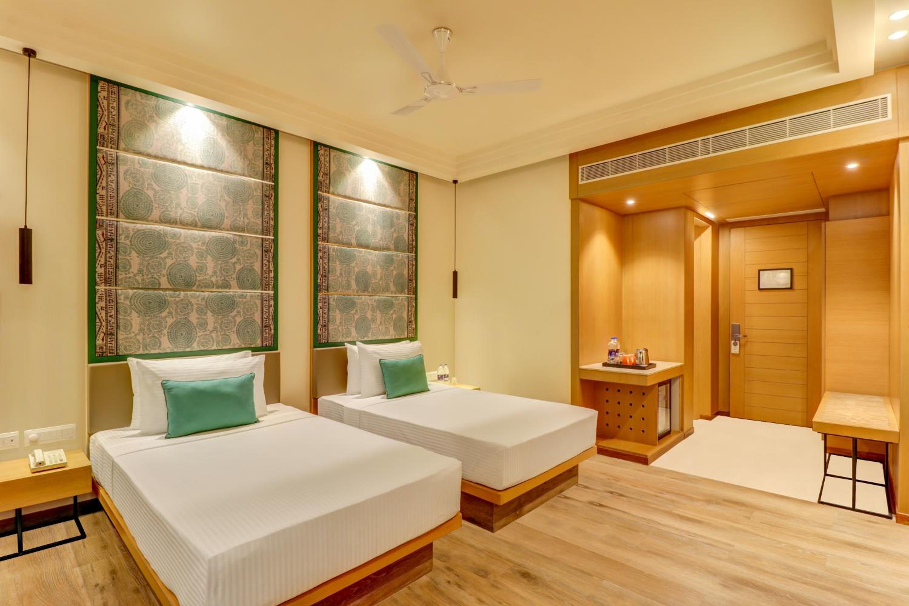 Deluxe Twin Room - Photo 4