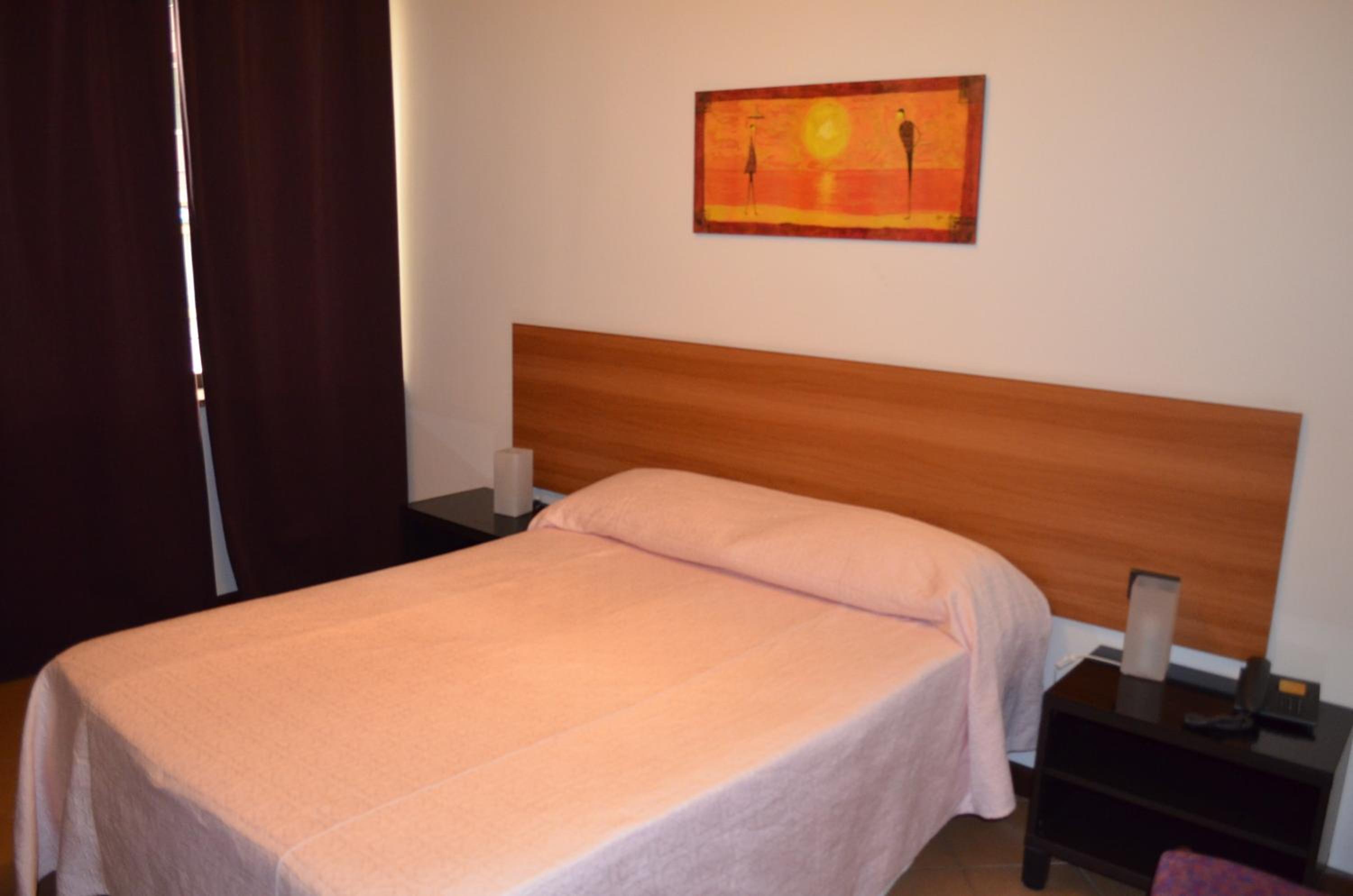 Economy Double Room - Photo 3