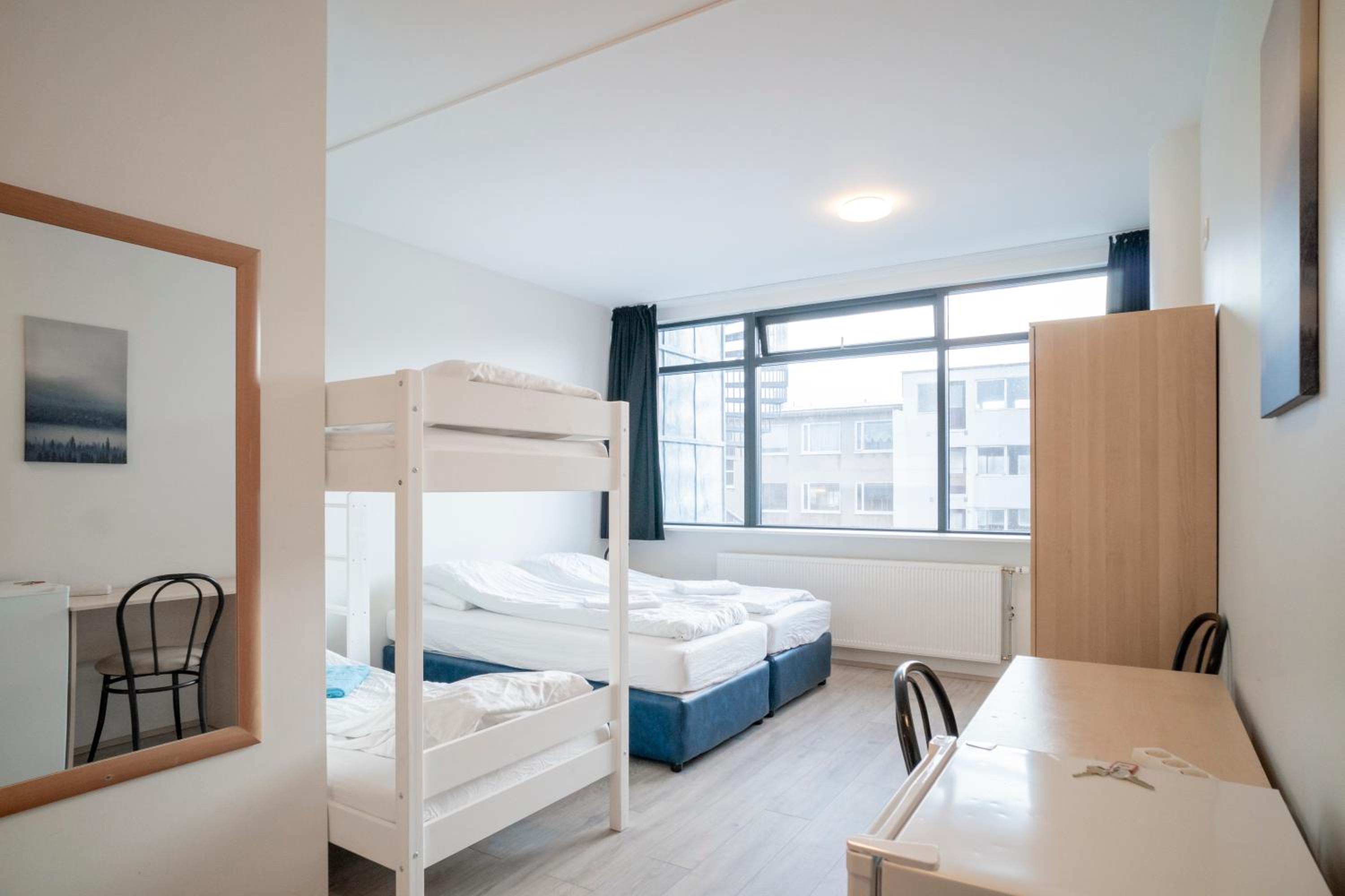 Quadruple Room with Private Bathroom - Photo 1