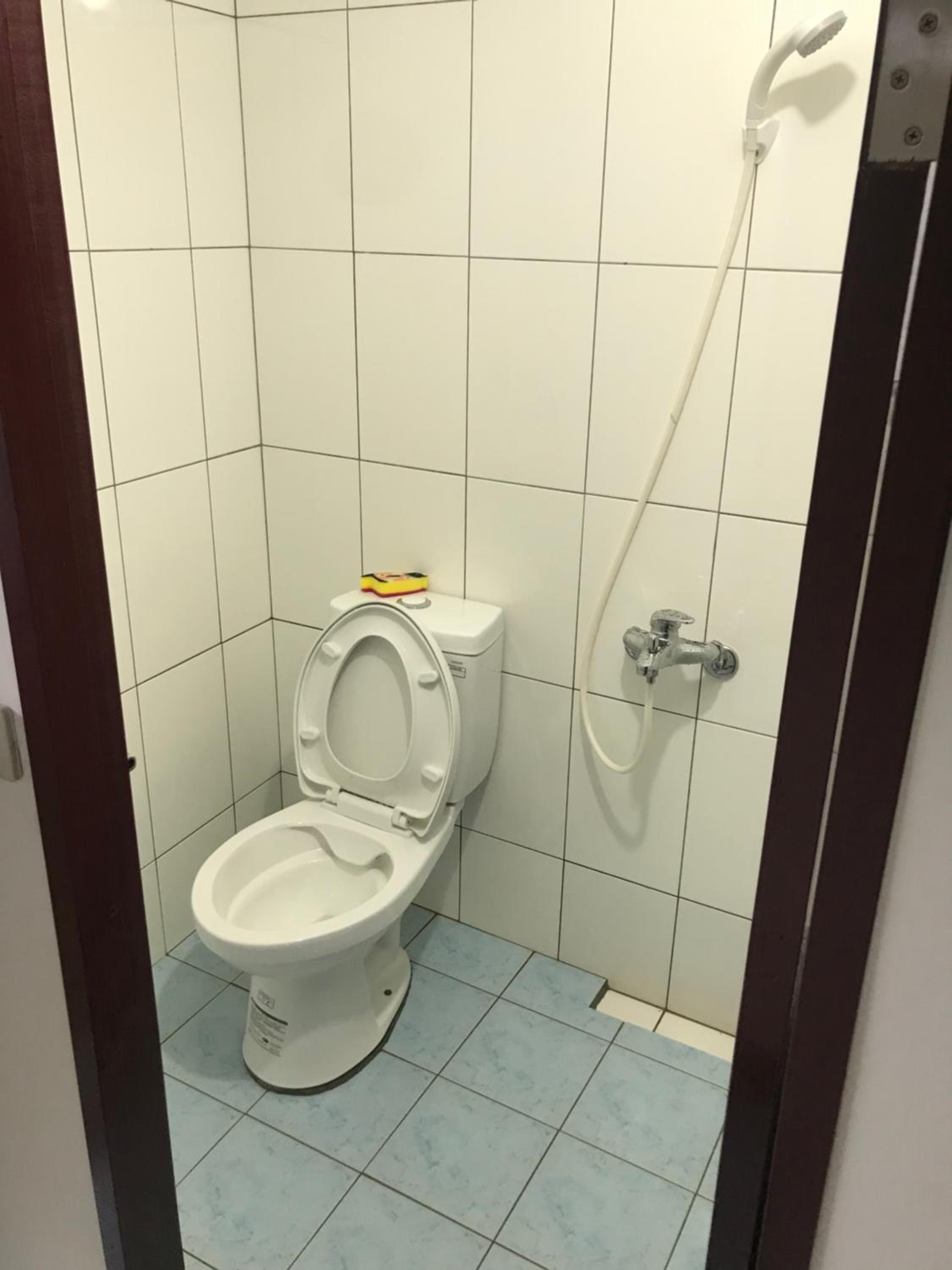 Double Room with Shared Bathroom photo 3