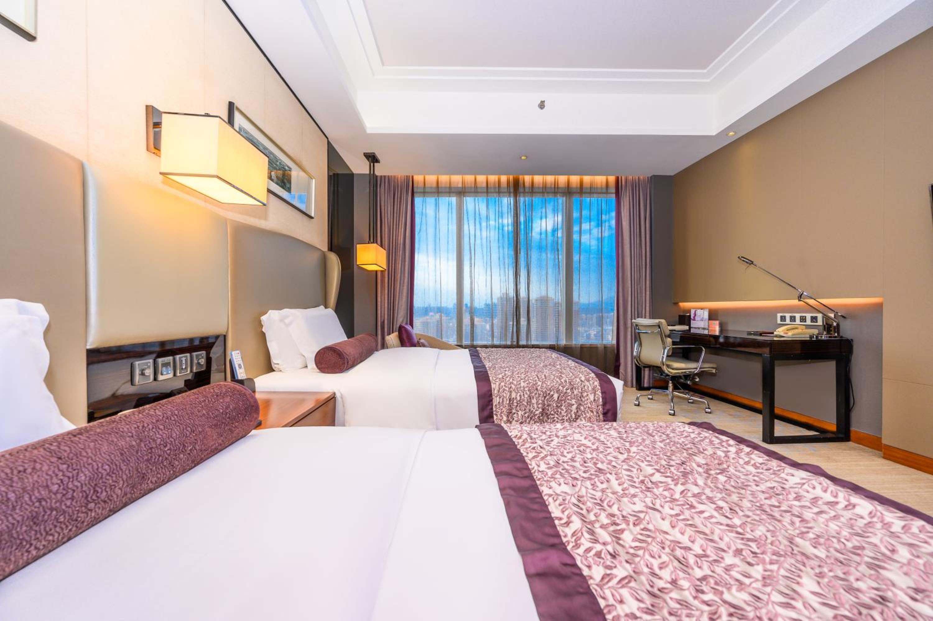 Standard Double Room with Two Double Beds photo 2