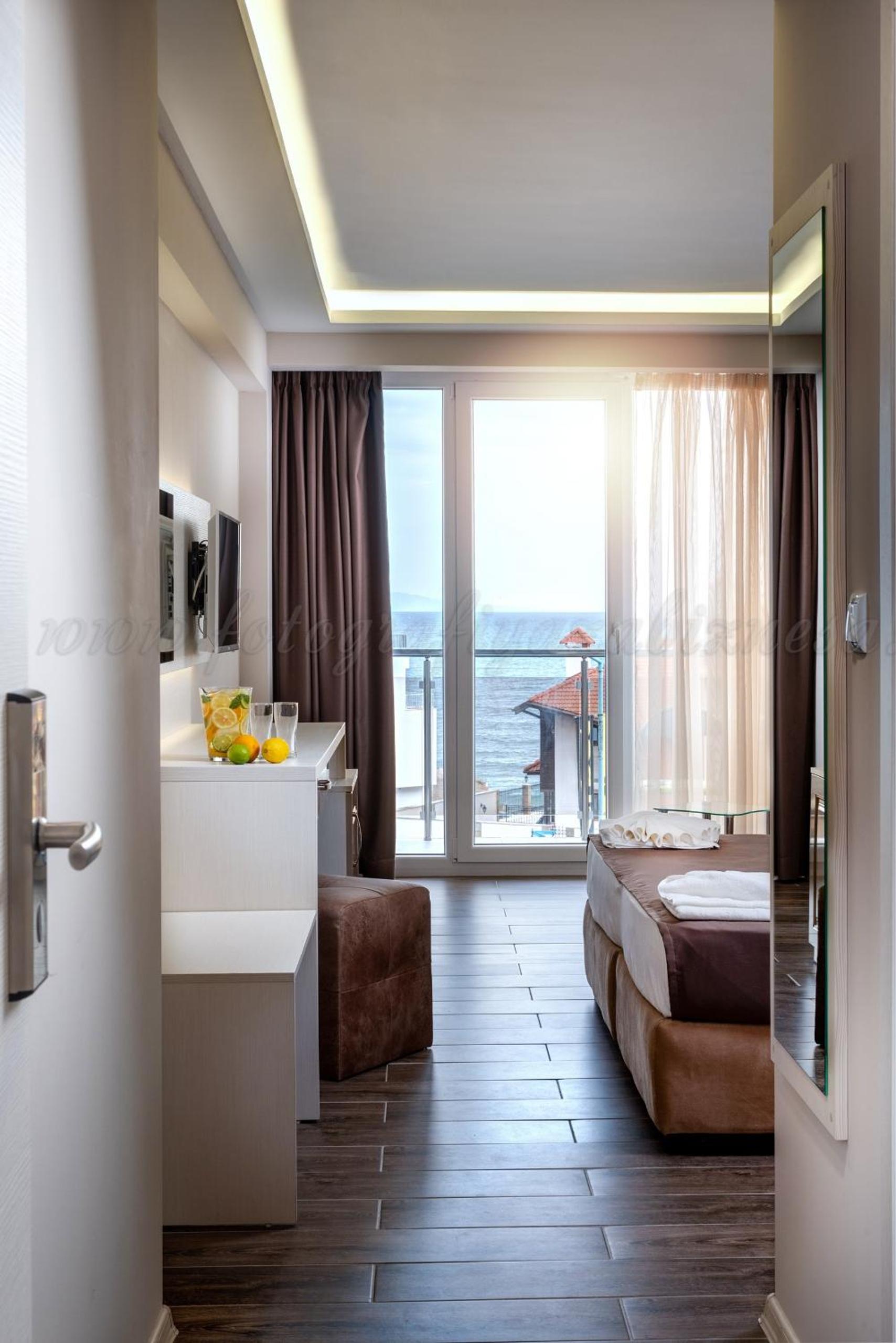 Deluxe Double Room with Sea View