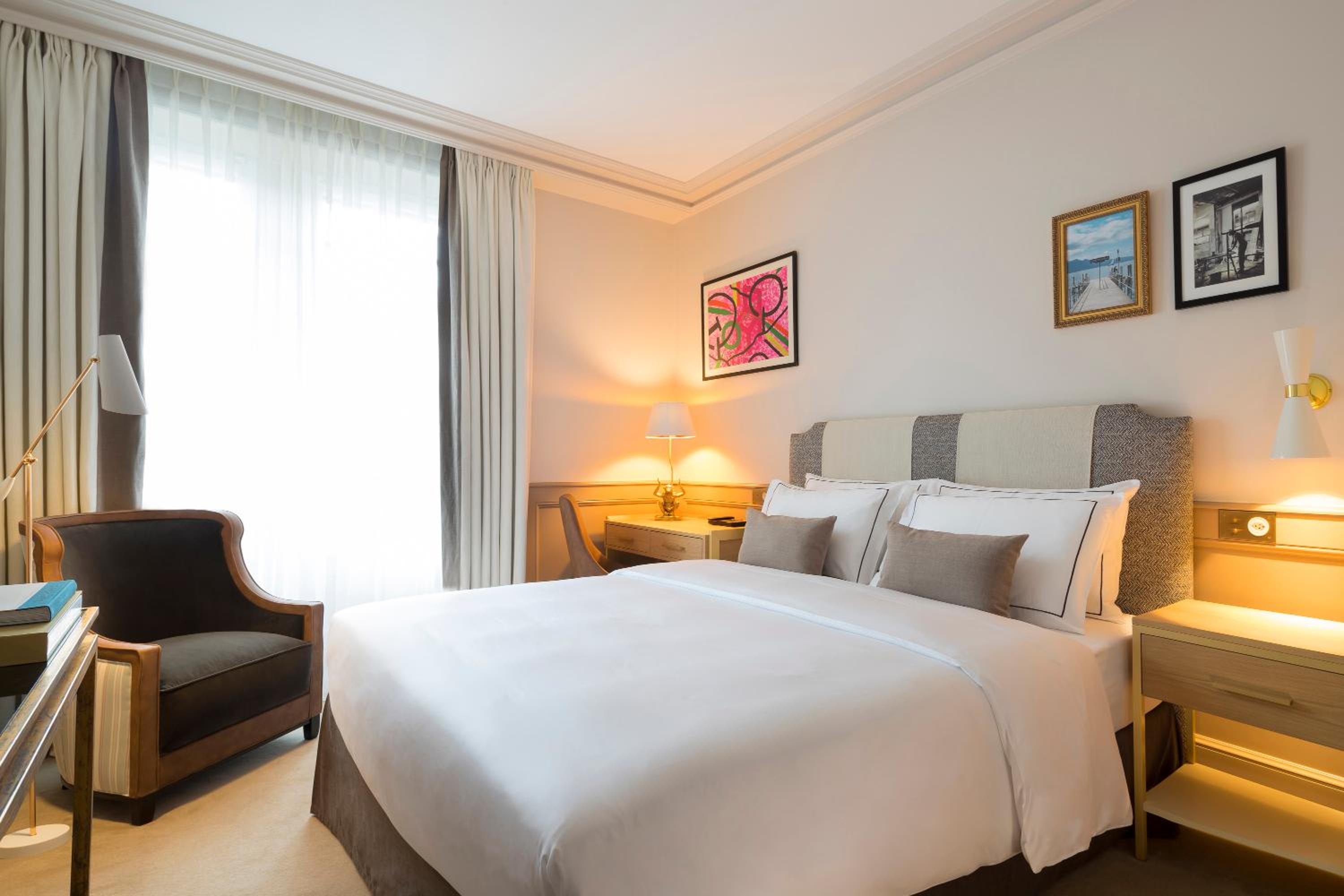 Classic Double Room with Shower - Photo 1