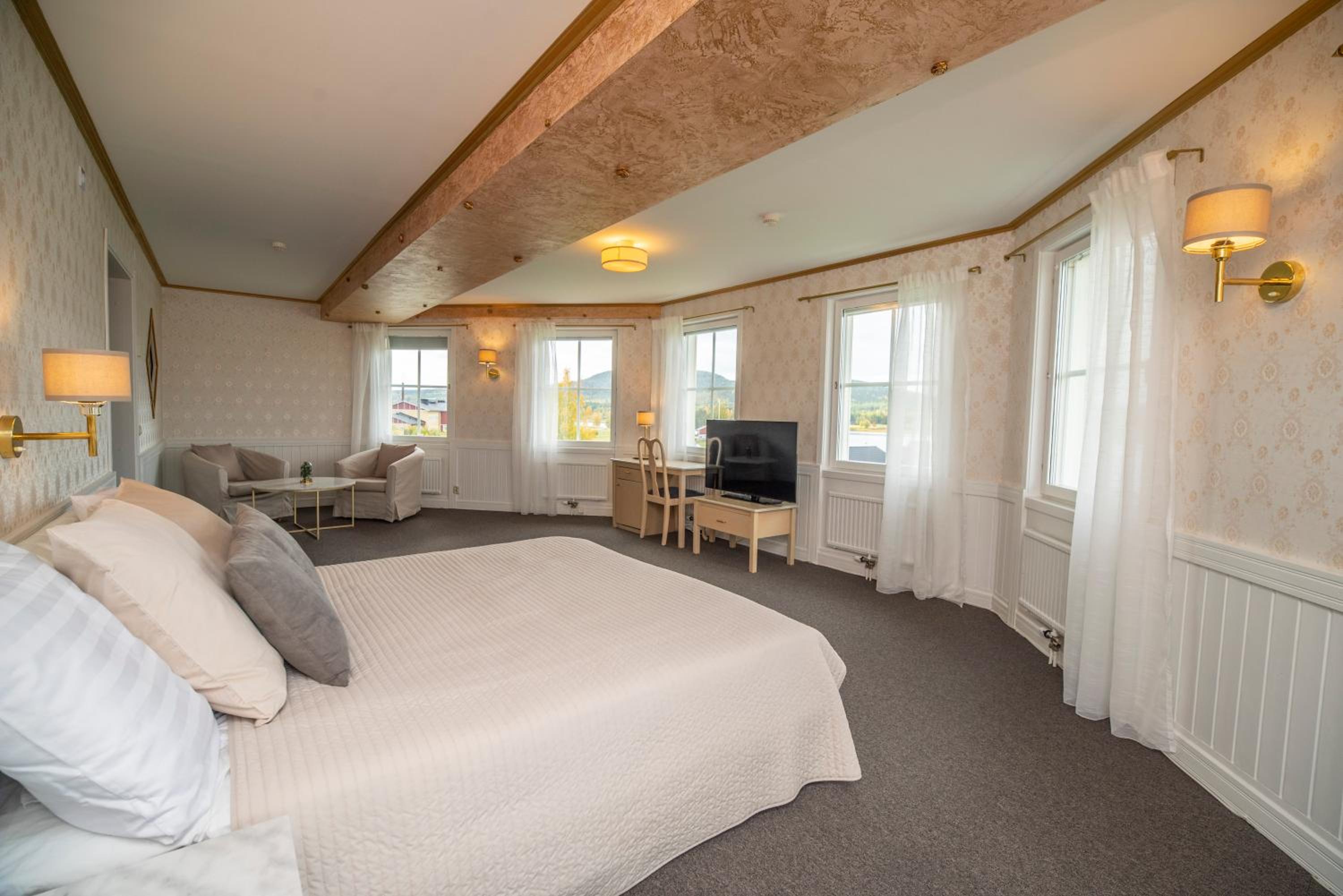 Suite with Sauna - Photo 1