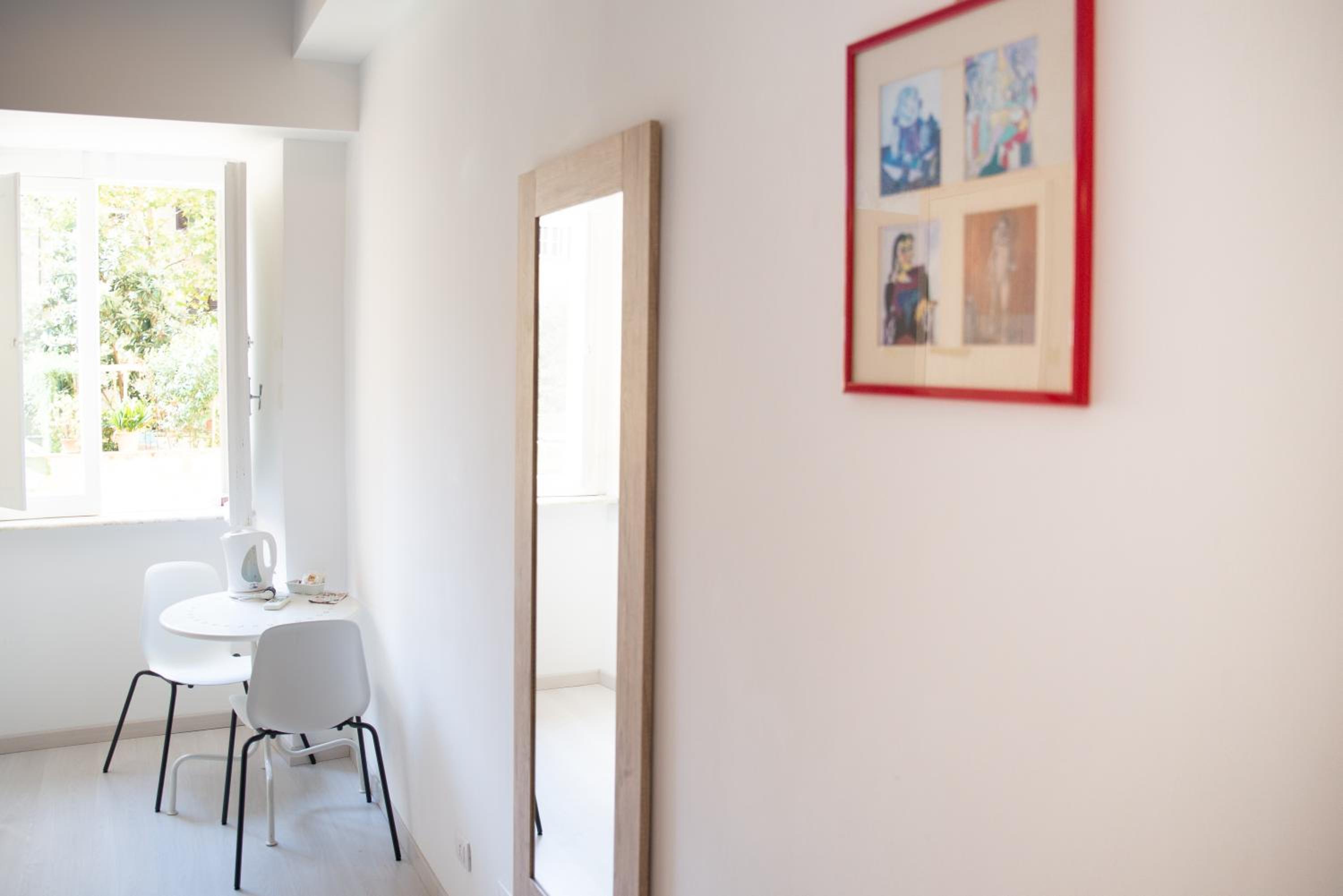 Budget Twin Room photo 2