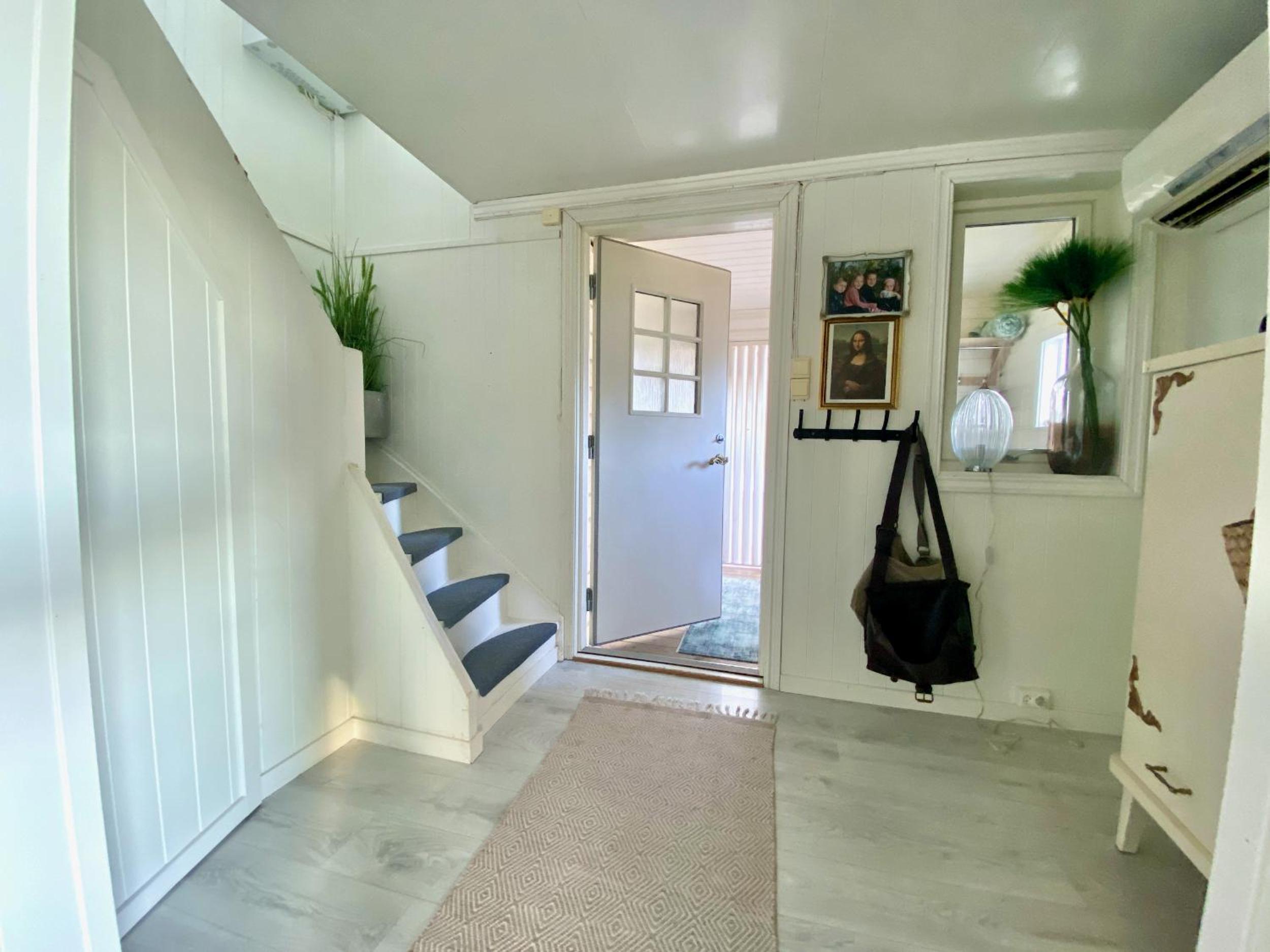 One-Bedroom House photo 1