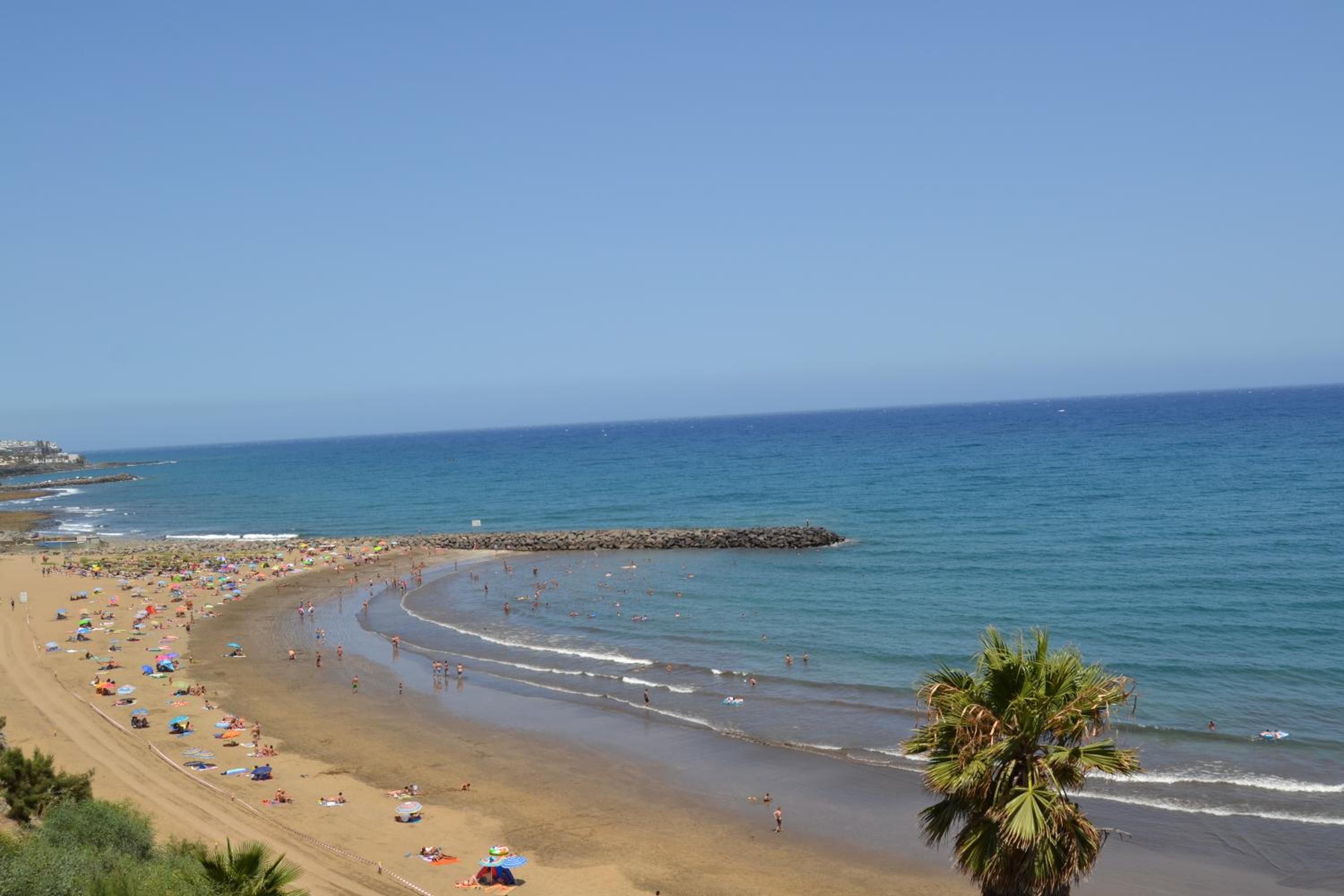 One-Bedroom Apartment with Sea View and Terrace photo 2