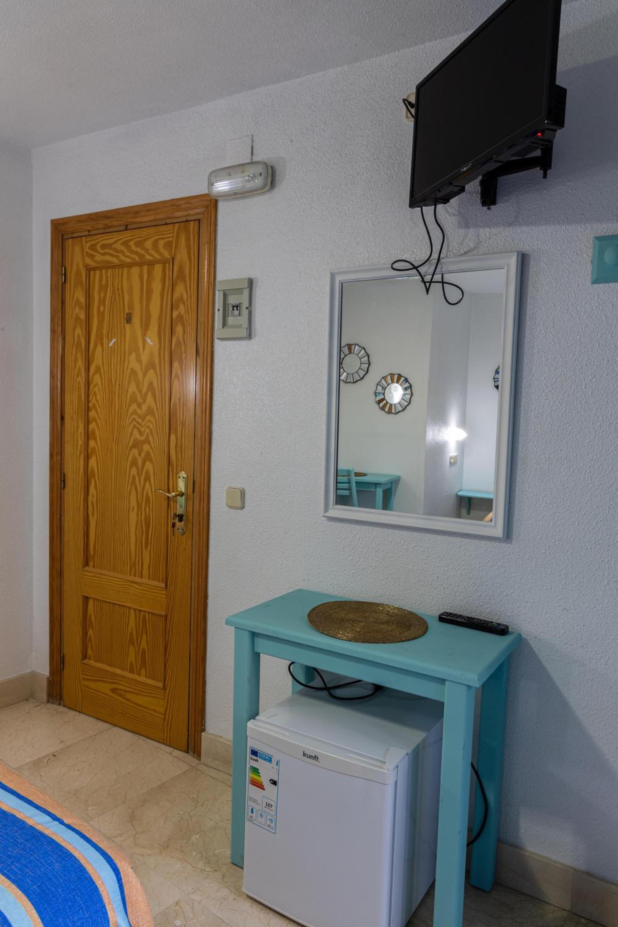 Basic Triple Room - Photo 5