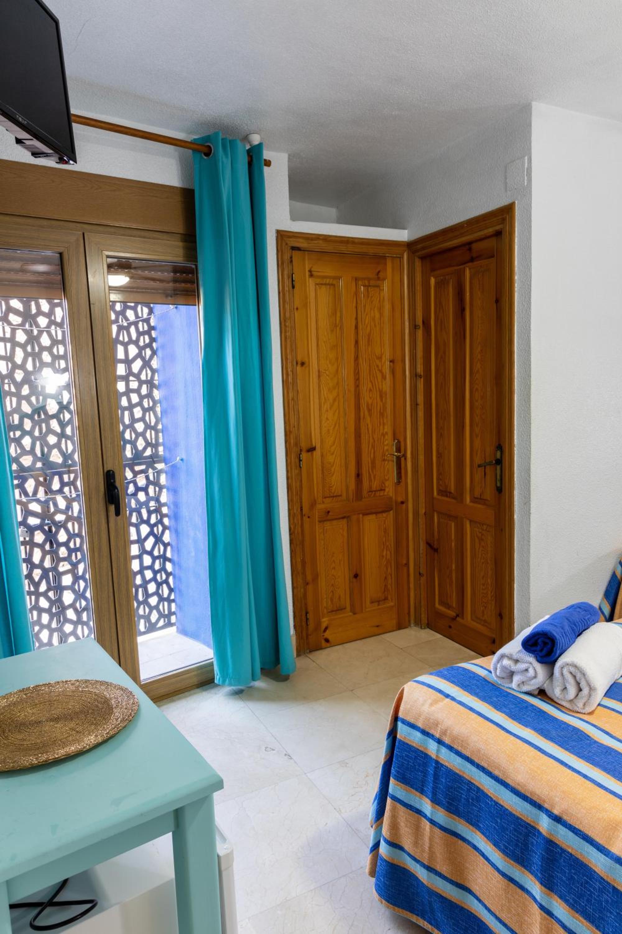 Basic Triple Room - Photo 4