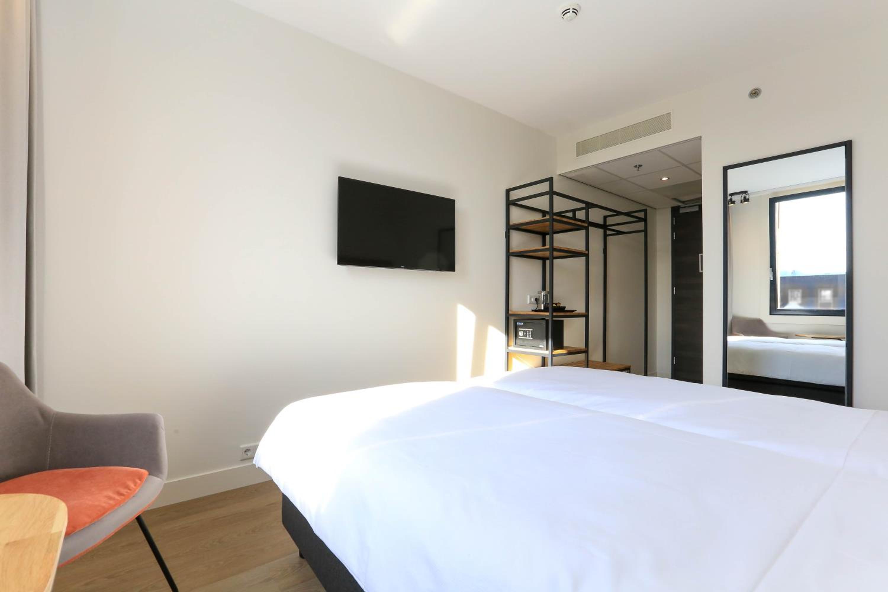 Double Room - Photo 4