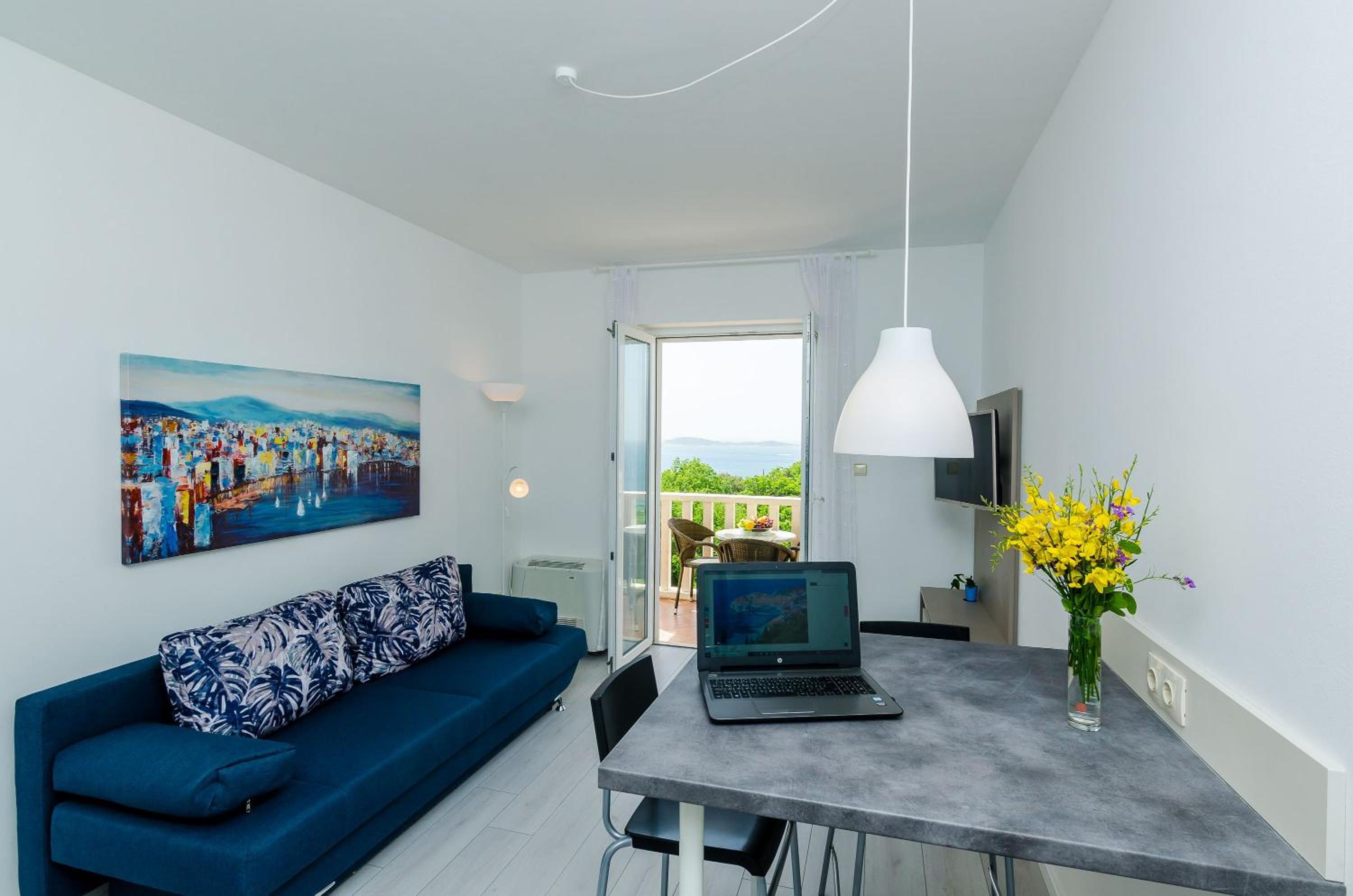 Superior One Bedroom Apartment with Terrace and Sea View
