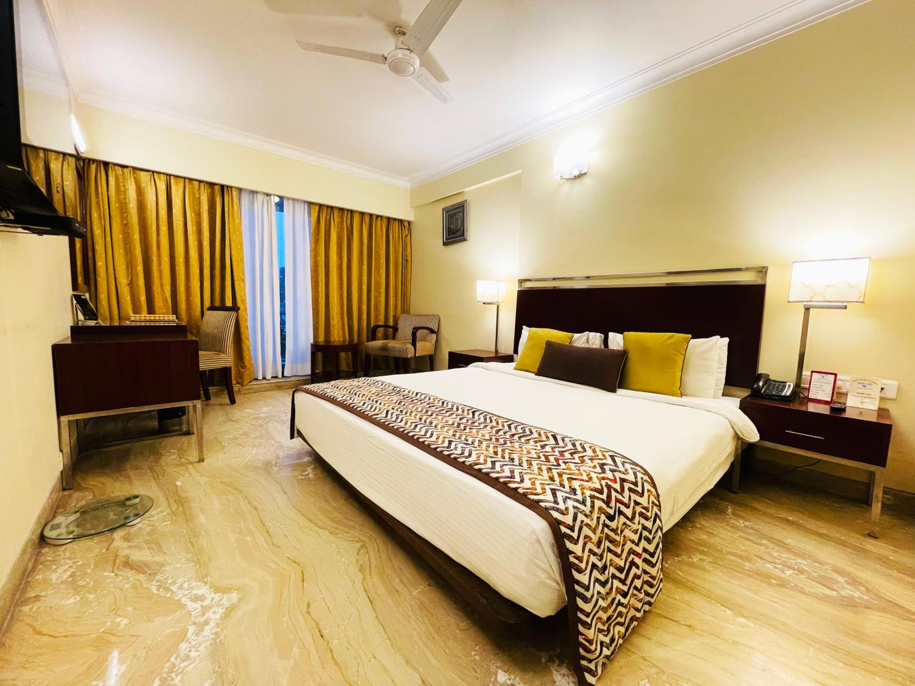 Double Room - Photo 3