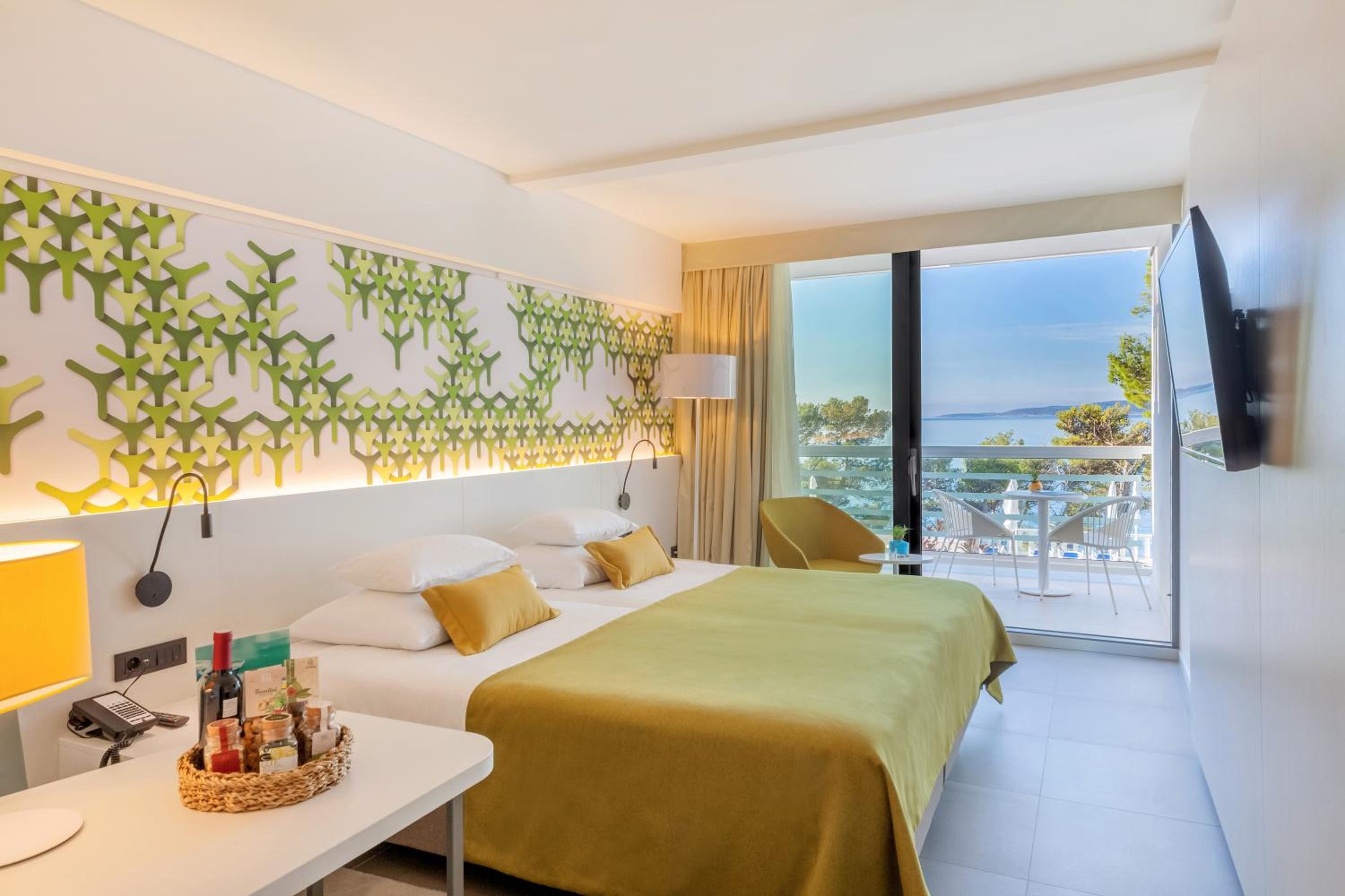 Standard Double Room with Balcony - Sea Side - Photo 2