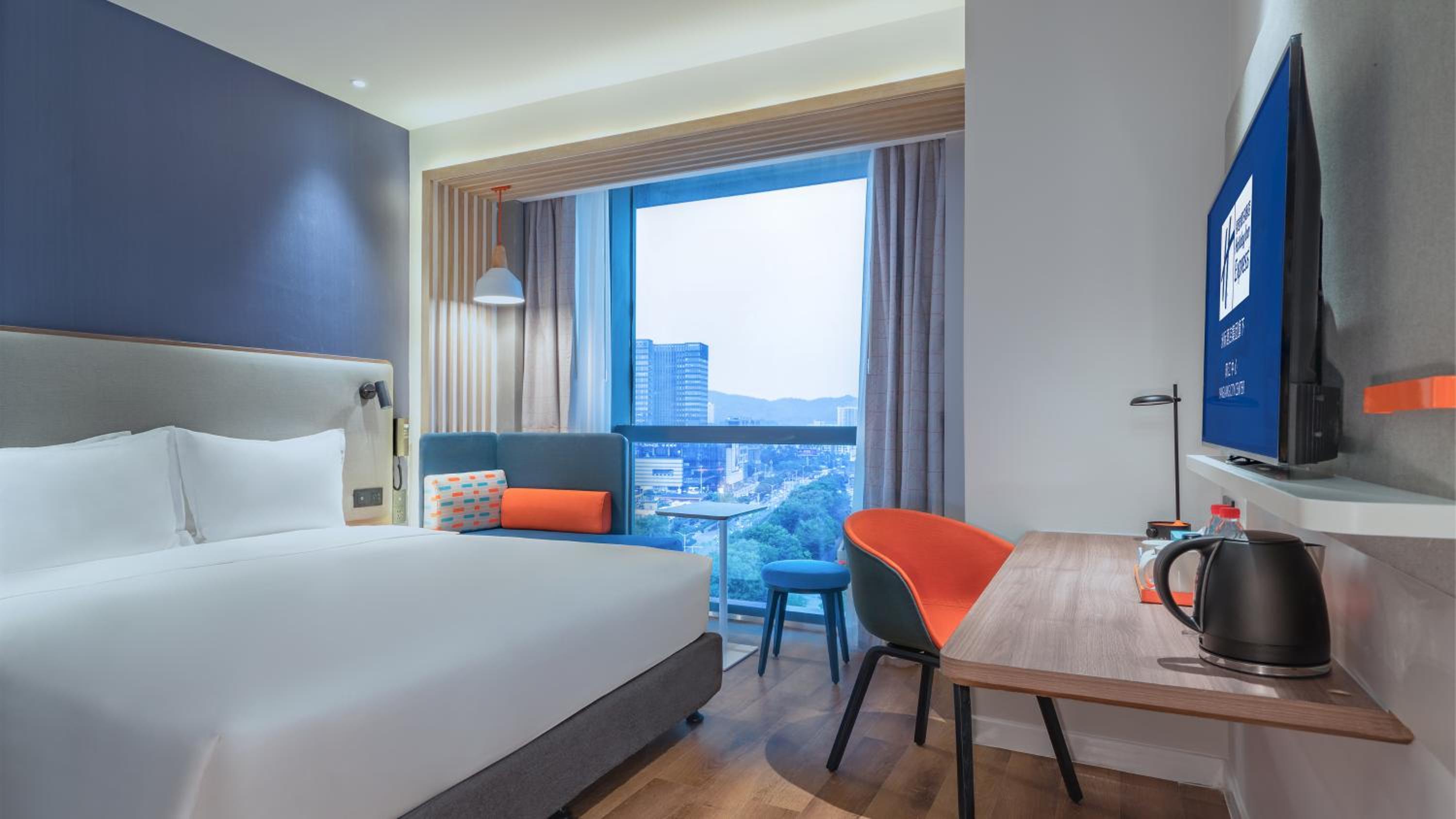 Standard King Room - Photo 1