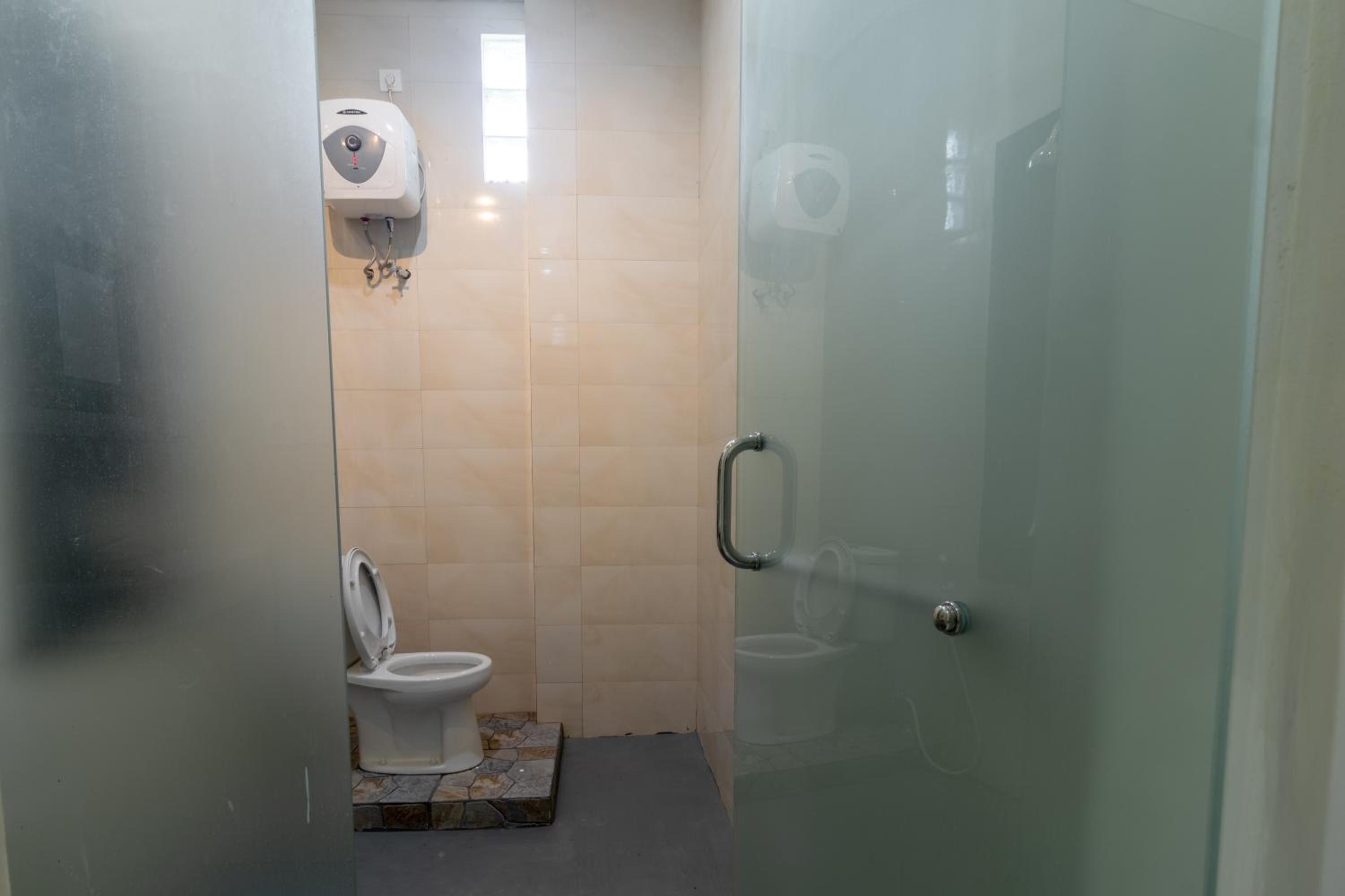 Deluxe Double Room - Photo 16