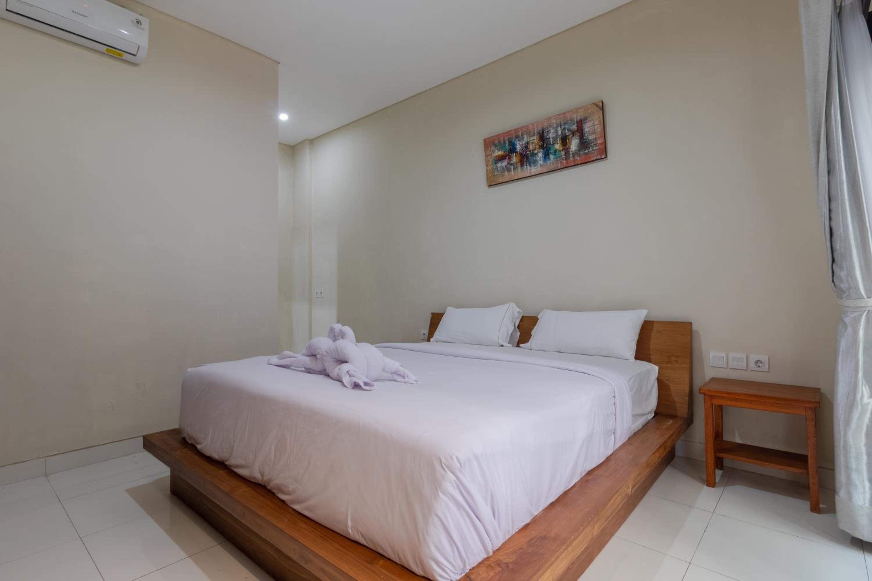 Deluxe Double Room - Photo 17
