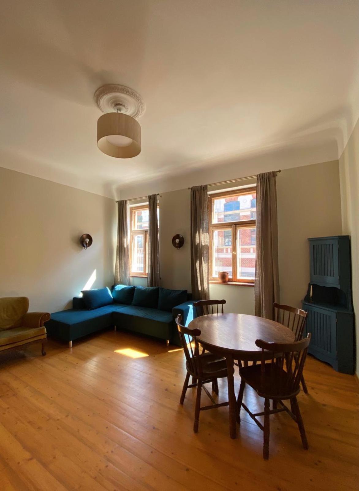 One-Bedroom Apartment - Photo 15
