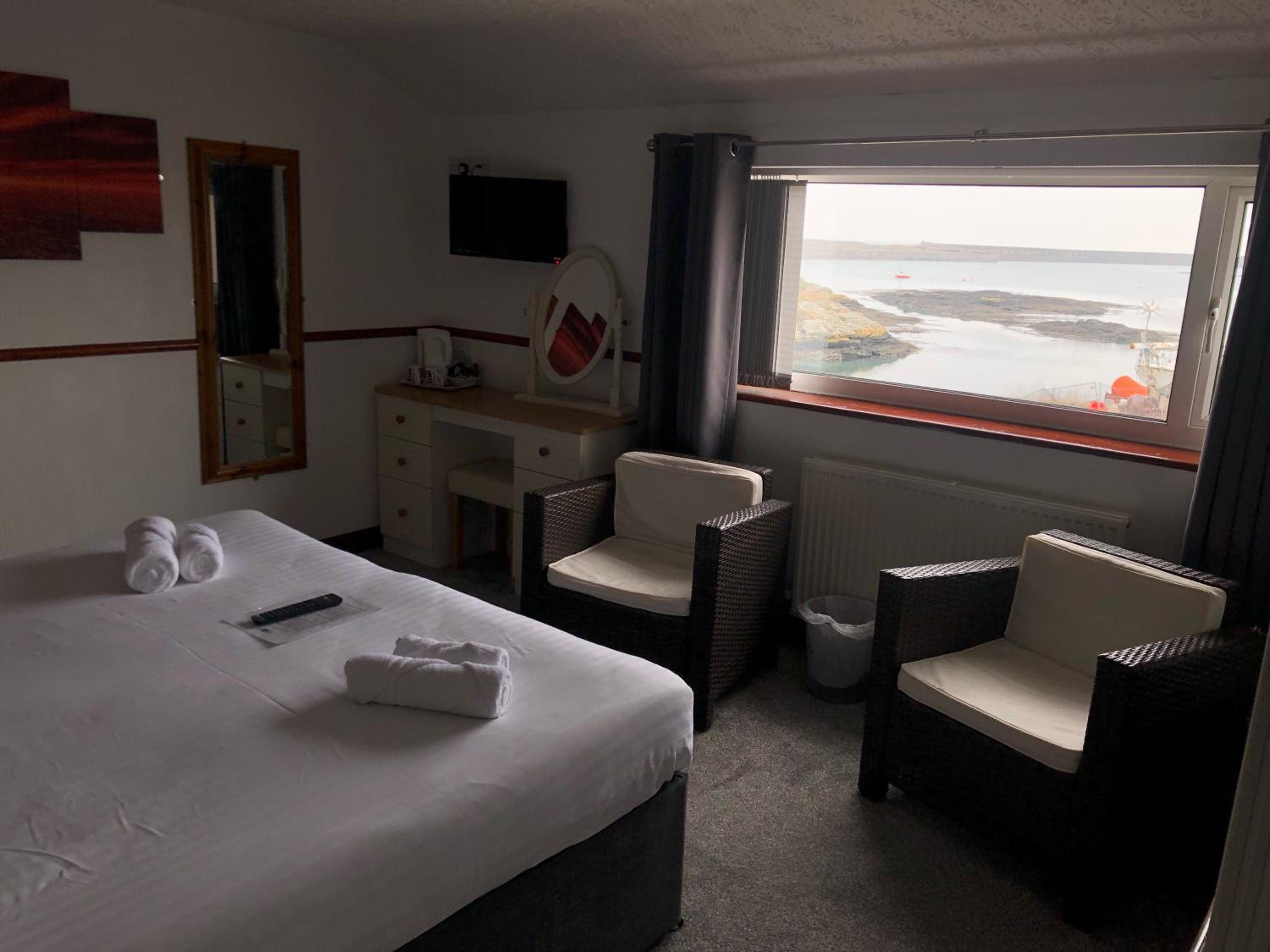 Deluxe Double Or Twin Room With Sea View photo 1