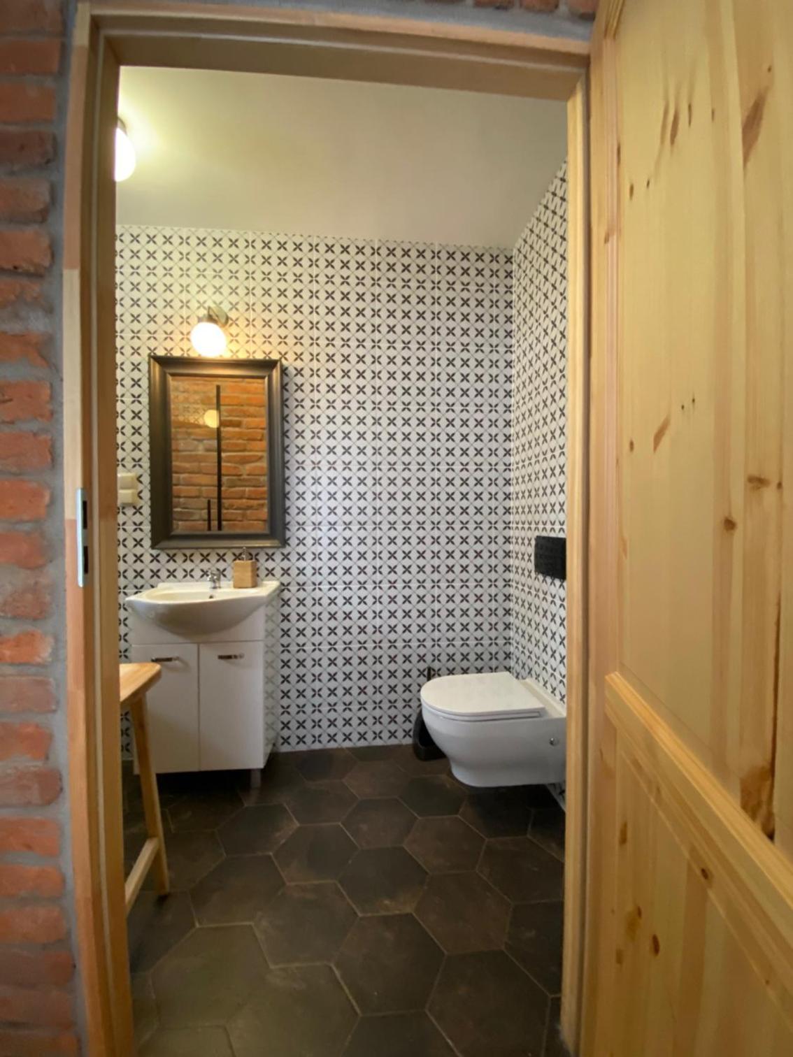 Suite with Mountain View - Photo 19