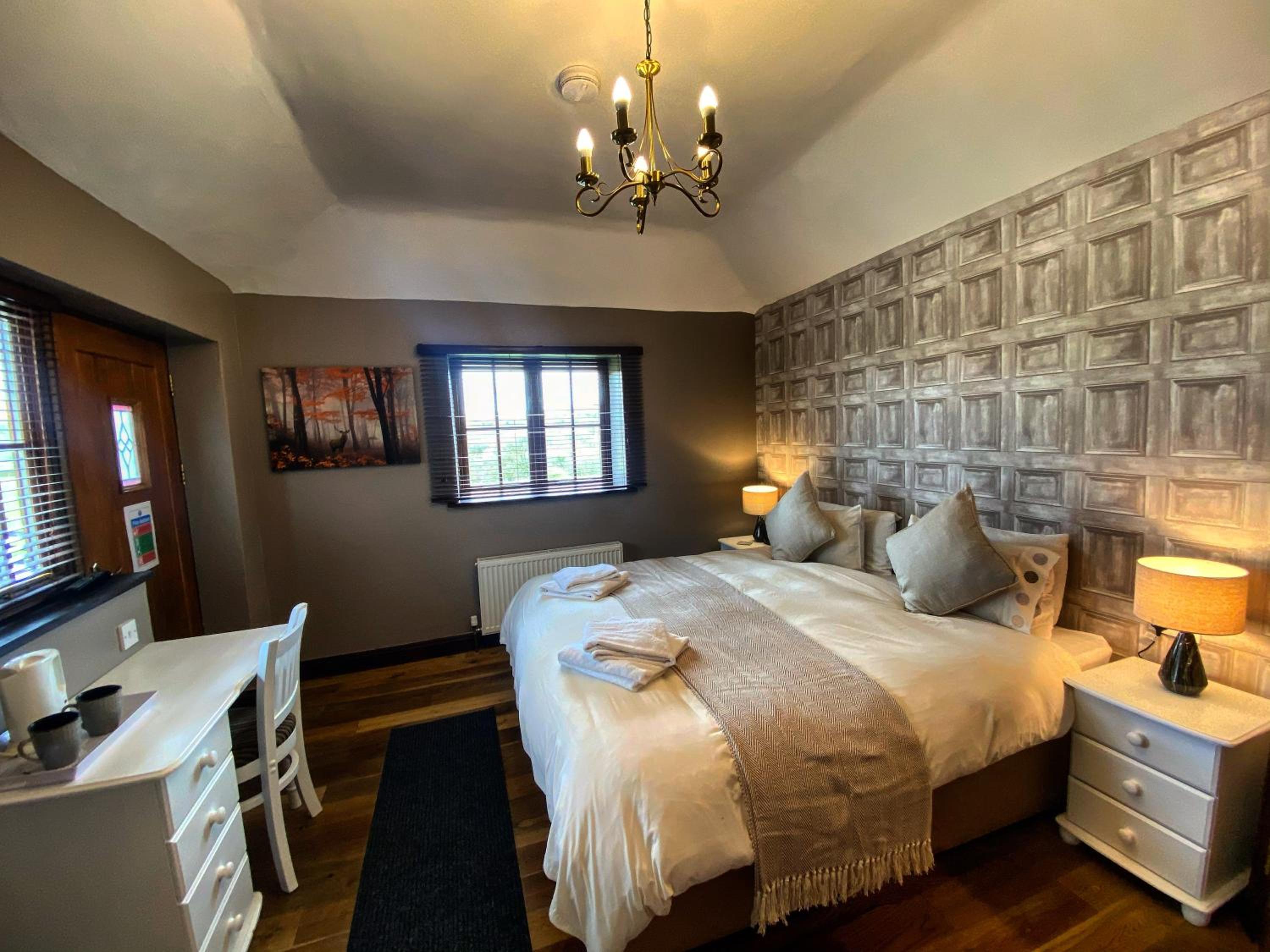 Twin Room with Private Bathroom