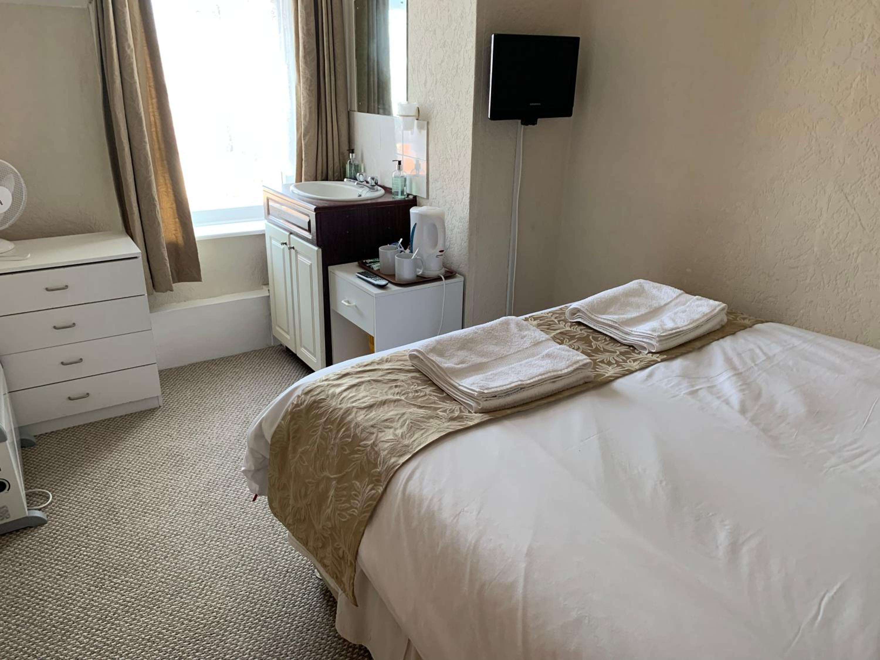 Economy Double Room - Photo 3