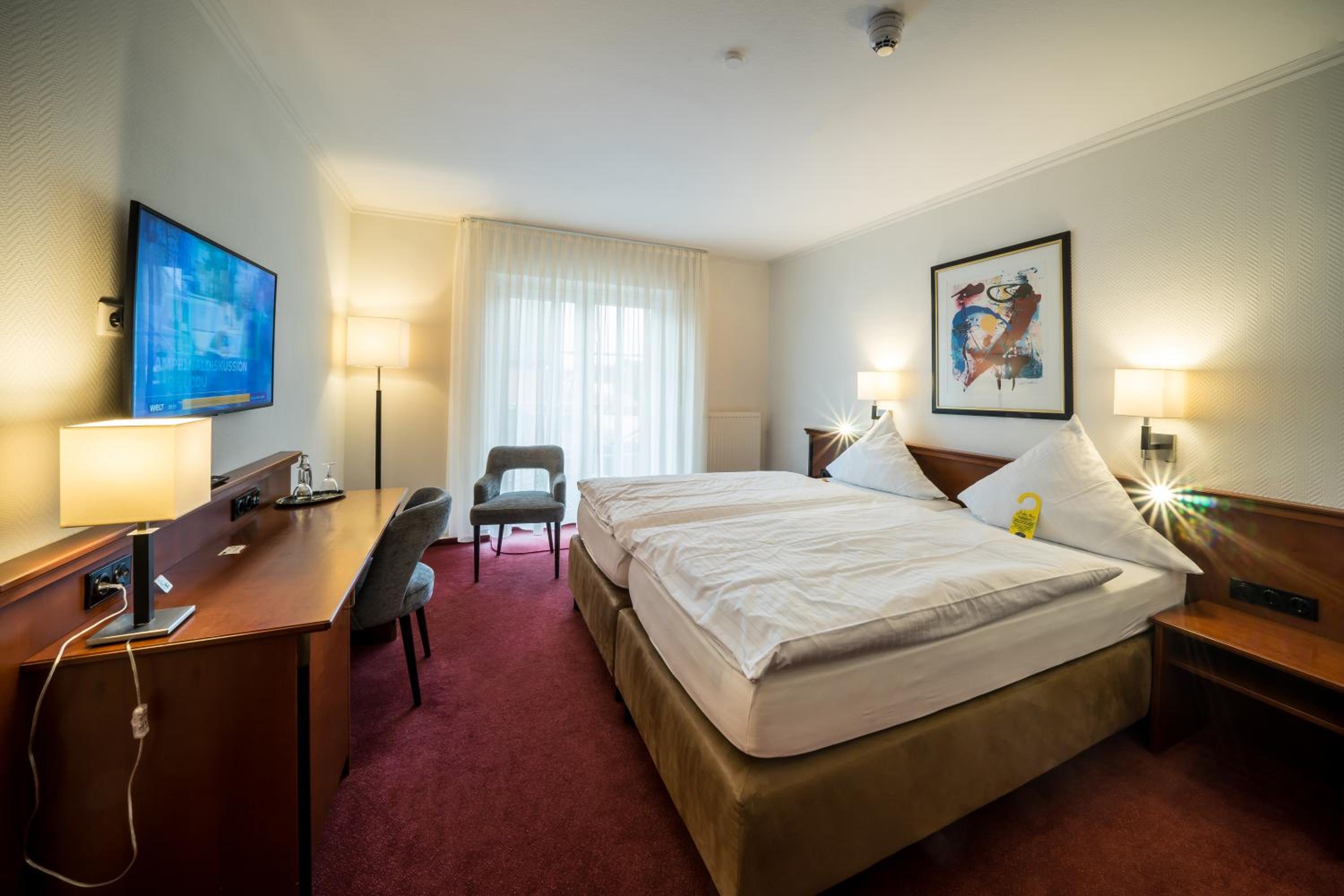Standard Double Room - Photo 2