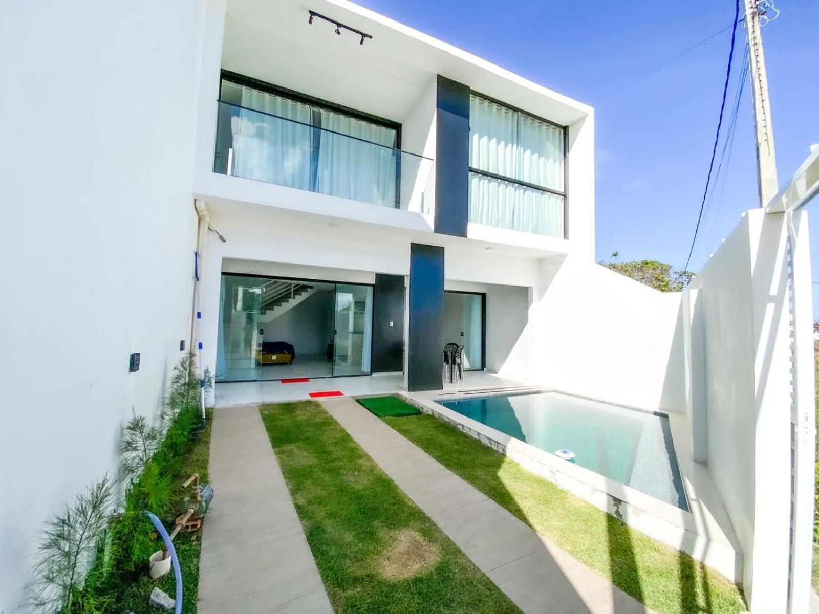 Villa with Private Pool - Photo 2