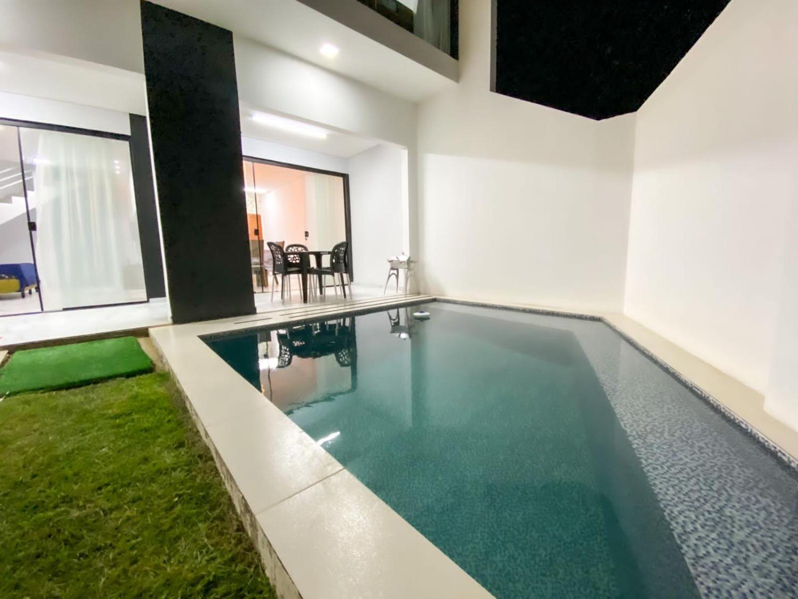 Villa with Private Pool - Photo 28