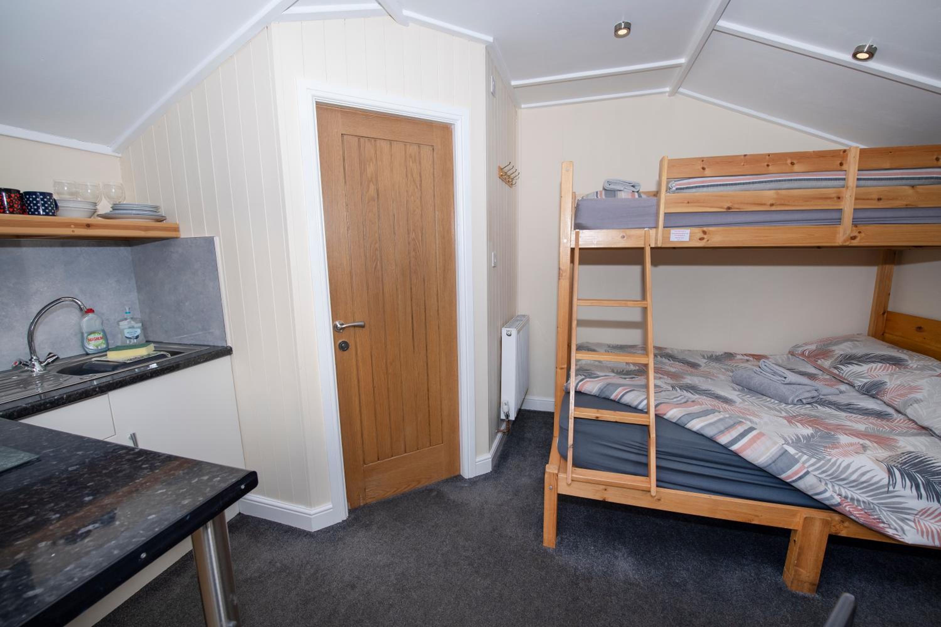 One-Bedroom Apartment - Photo 1