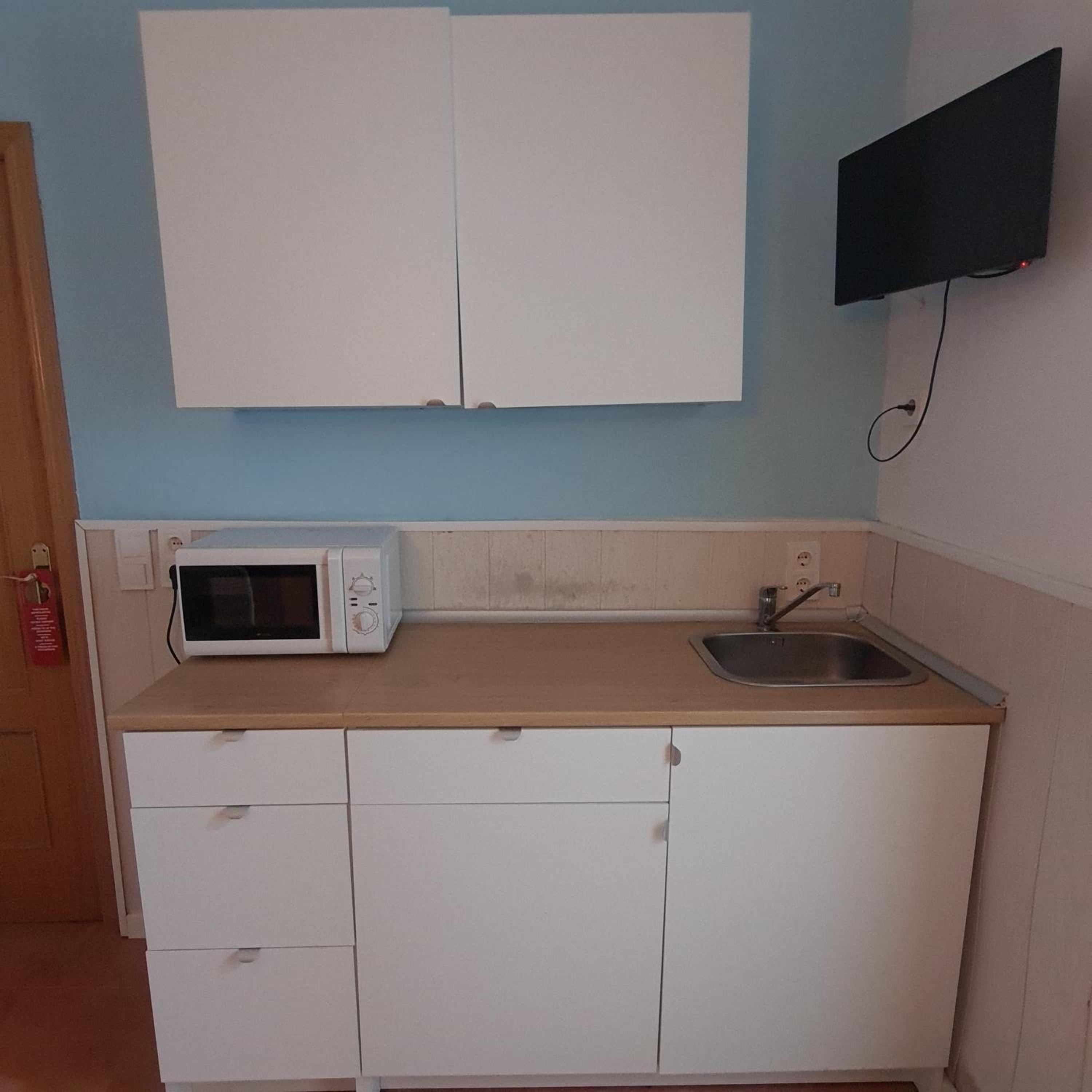 Basic Triple Room - Photo 9