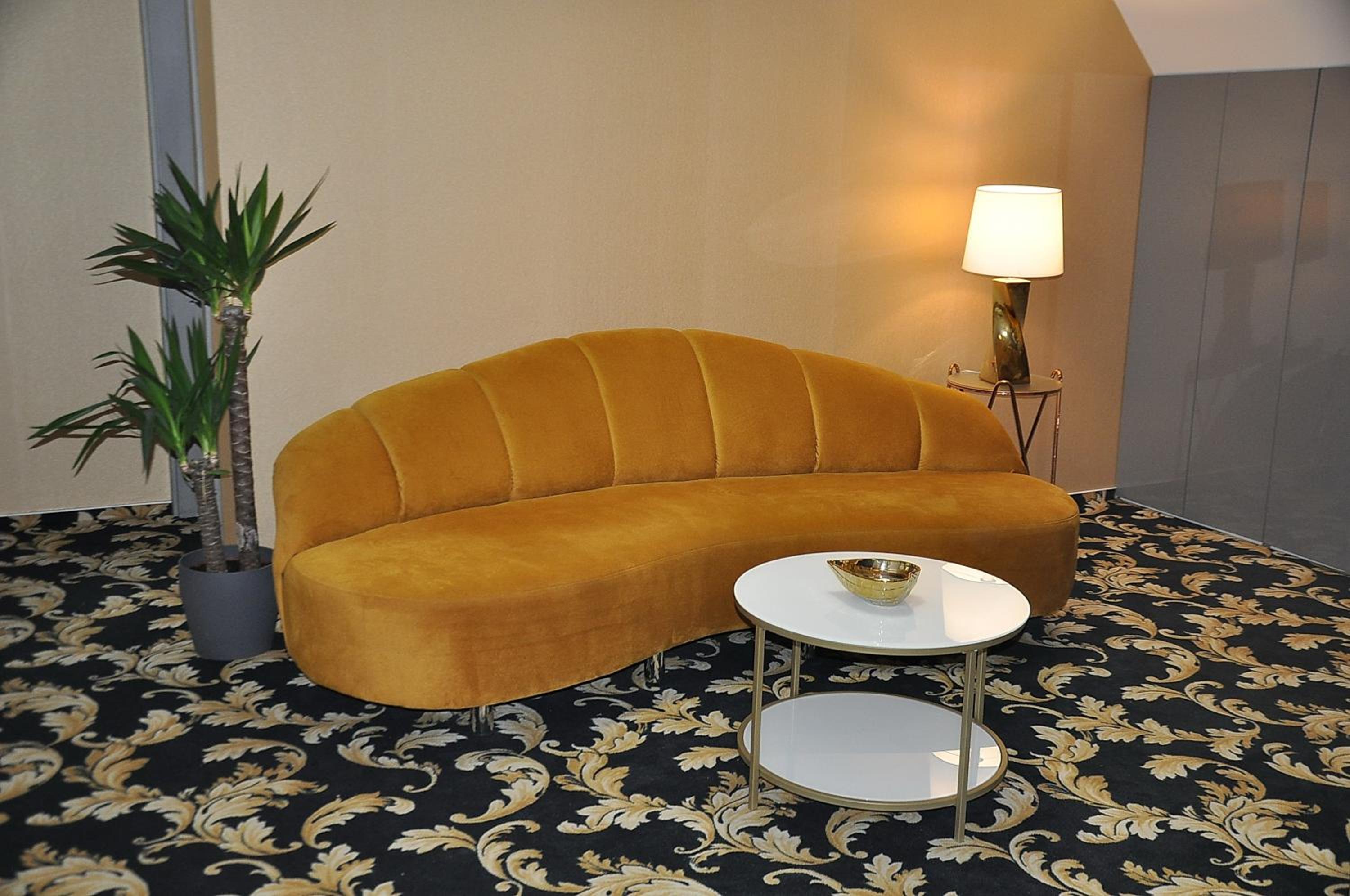 Deluxe Queen Room - Photo 22