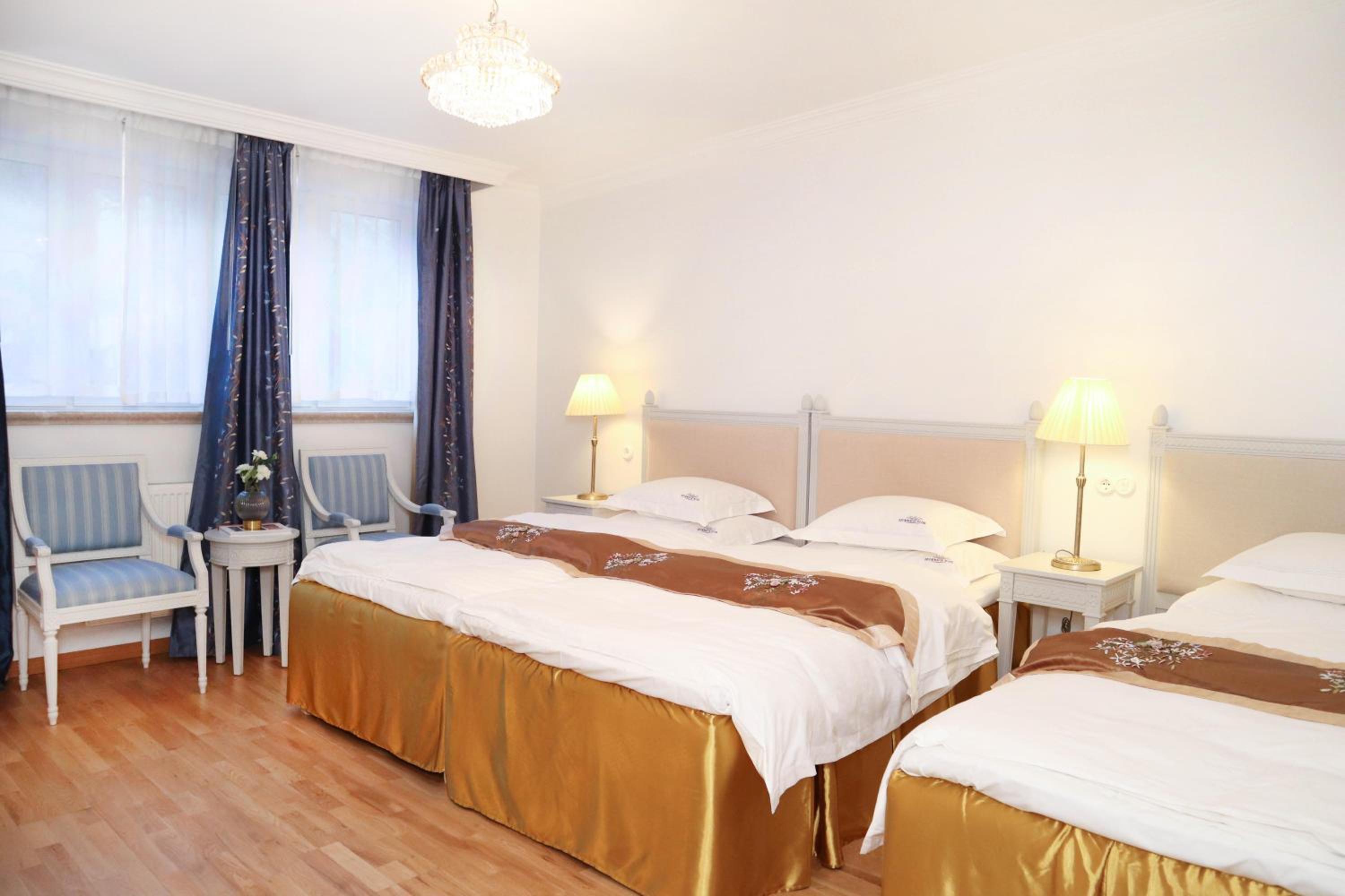 Superior Triple Room - Photo 1