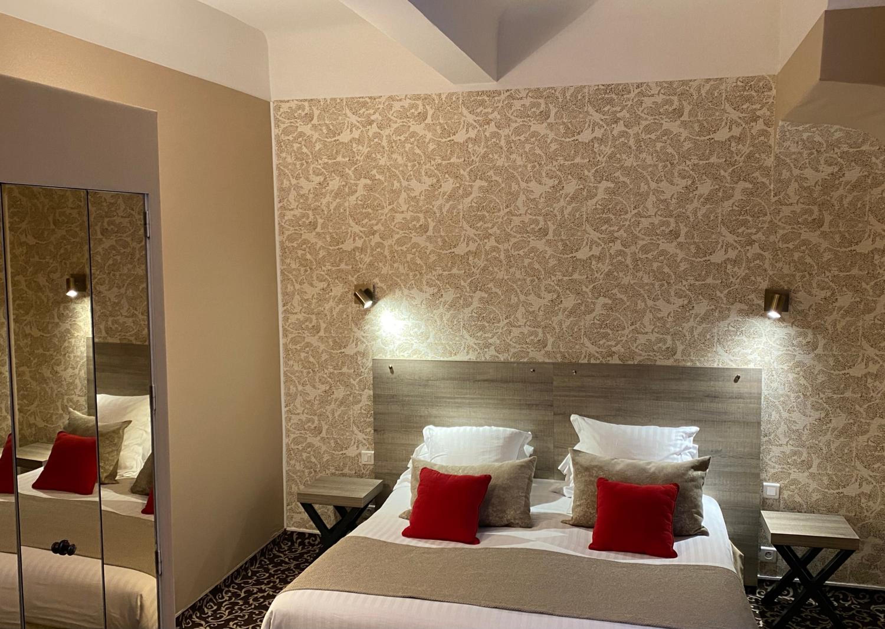 Superior Double Room - Photo 9