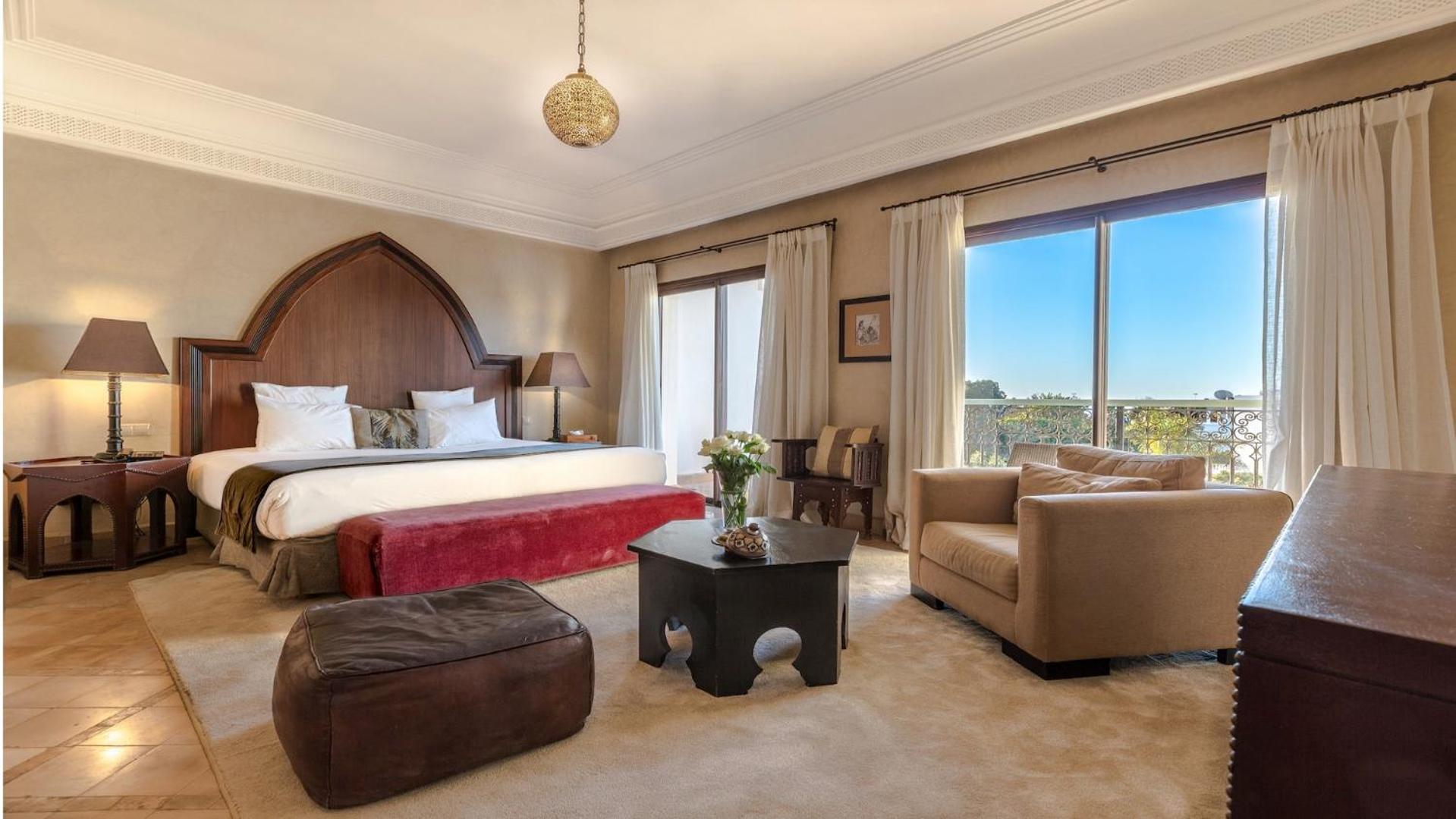 De Luxe Room with Side Sea View - Photo 12