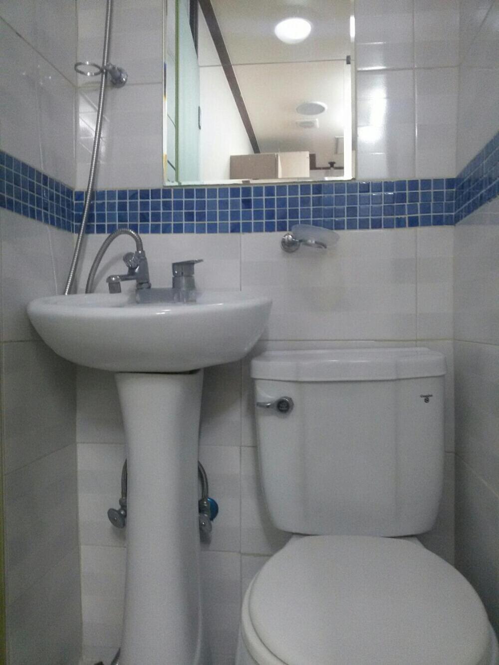 Small Single Room photo 2
