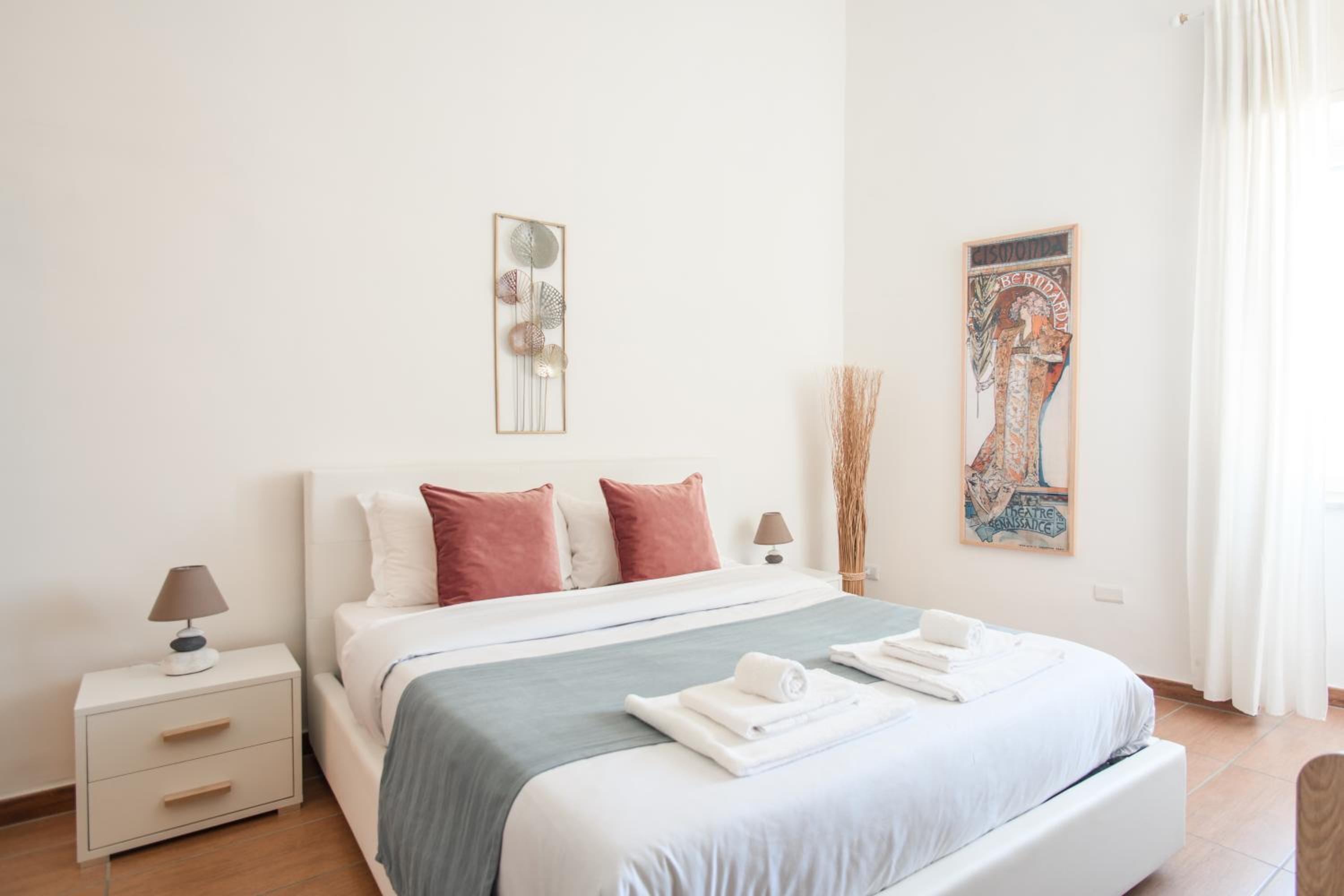 Deluxe Double Room with Sea View - Photo 5