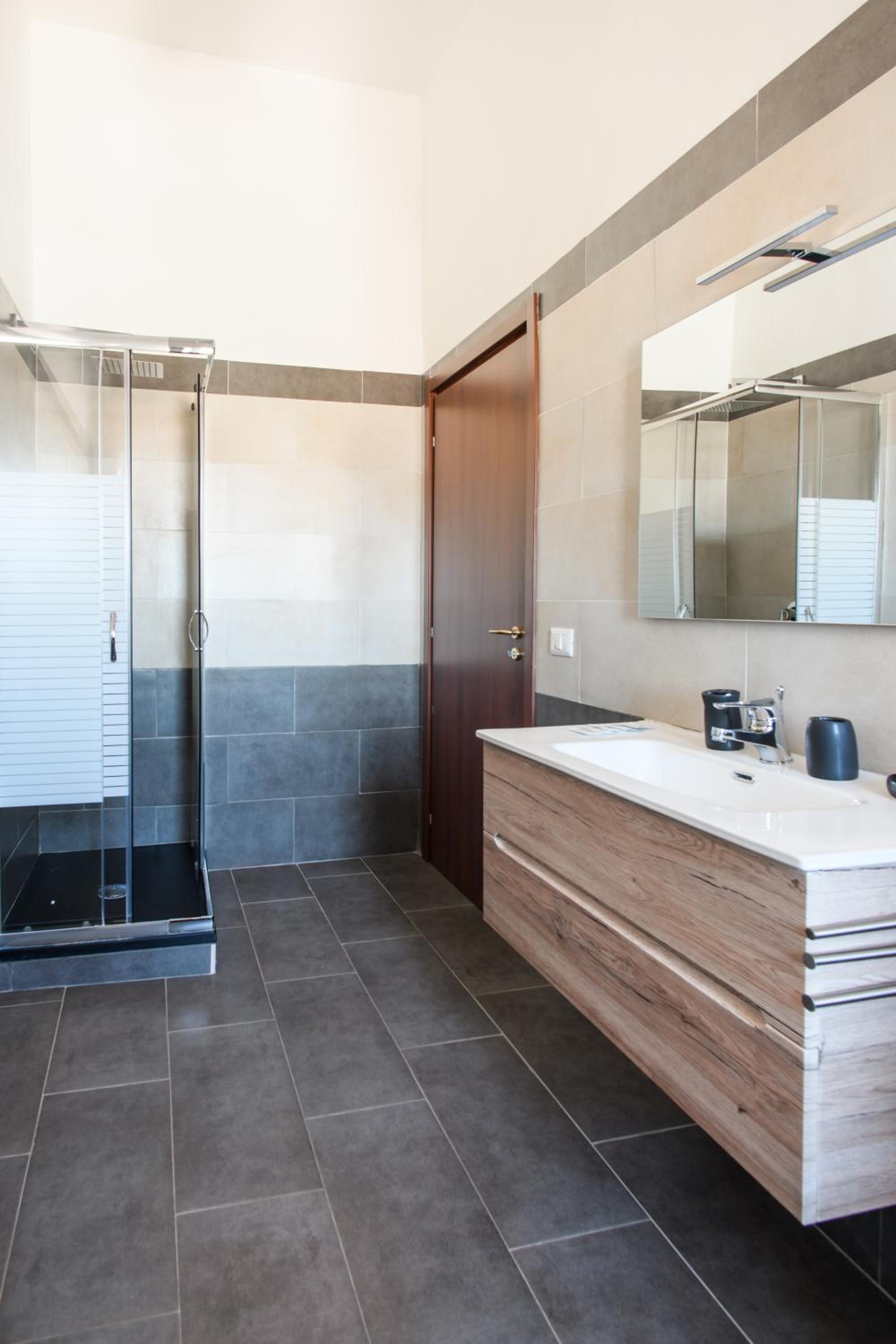 Deluxe Double Room with Sea View - Photo 14