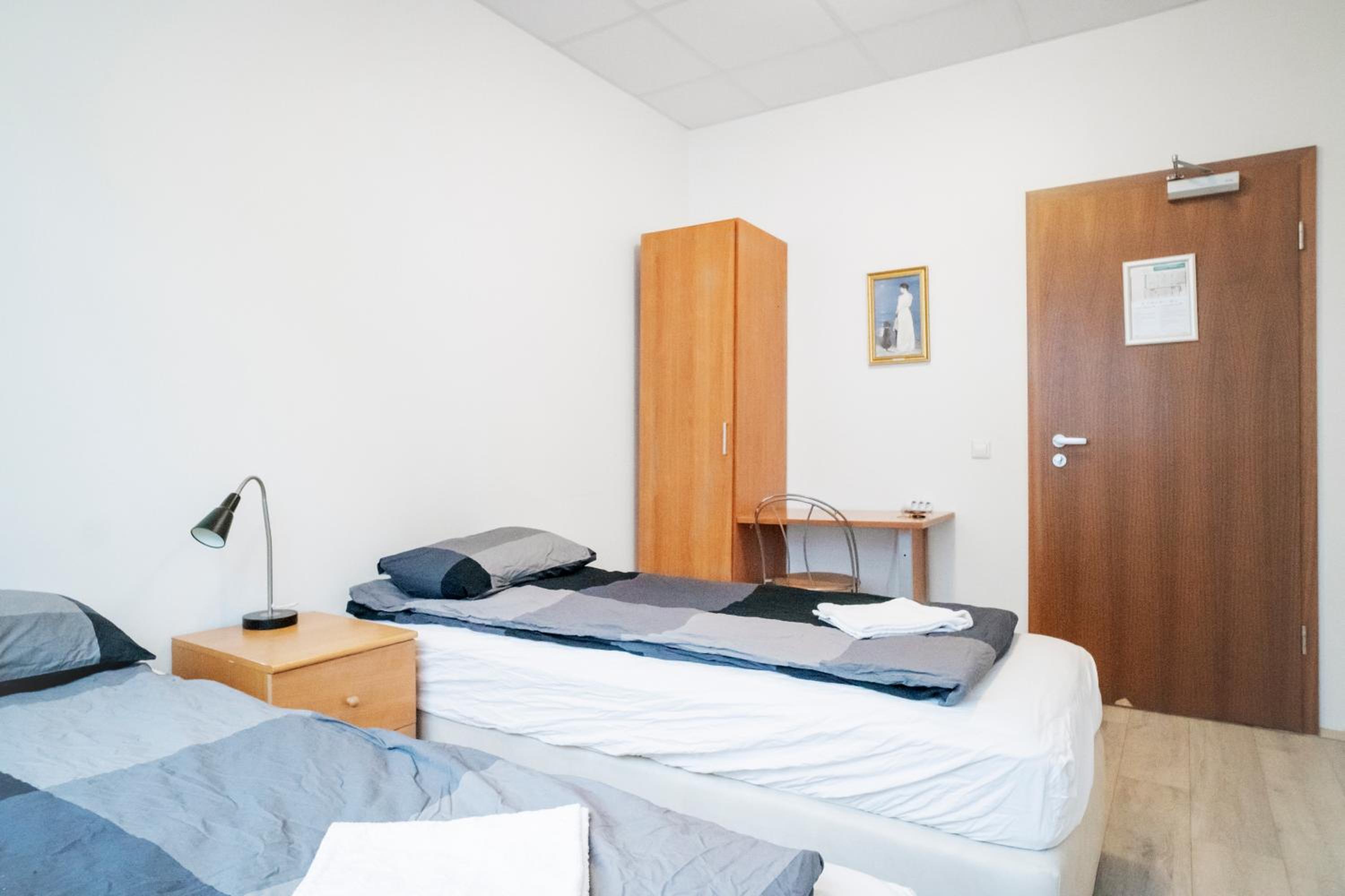 Twin Room with Shared Bathroom photo 3