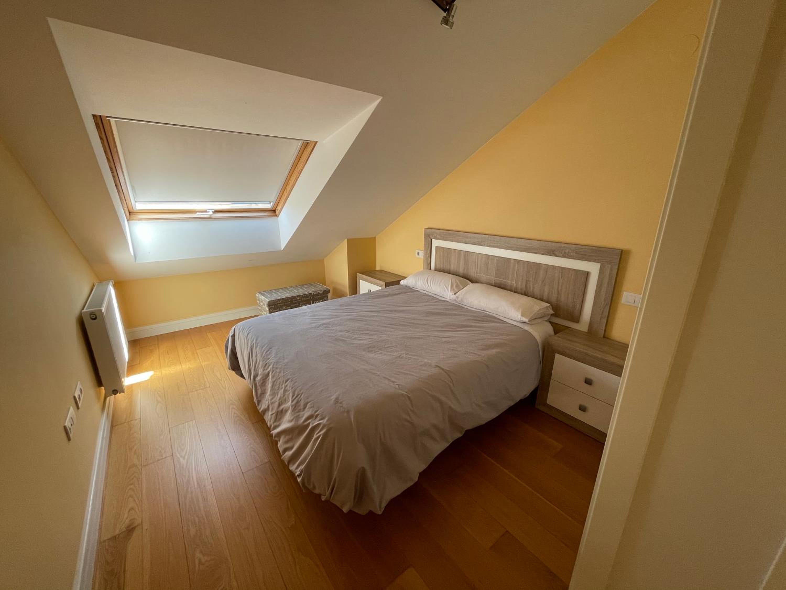 Apartment - Split Level photo 3