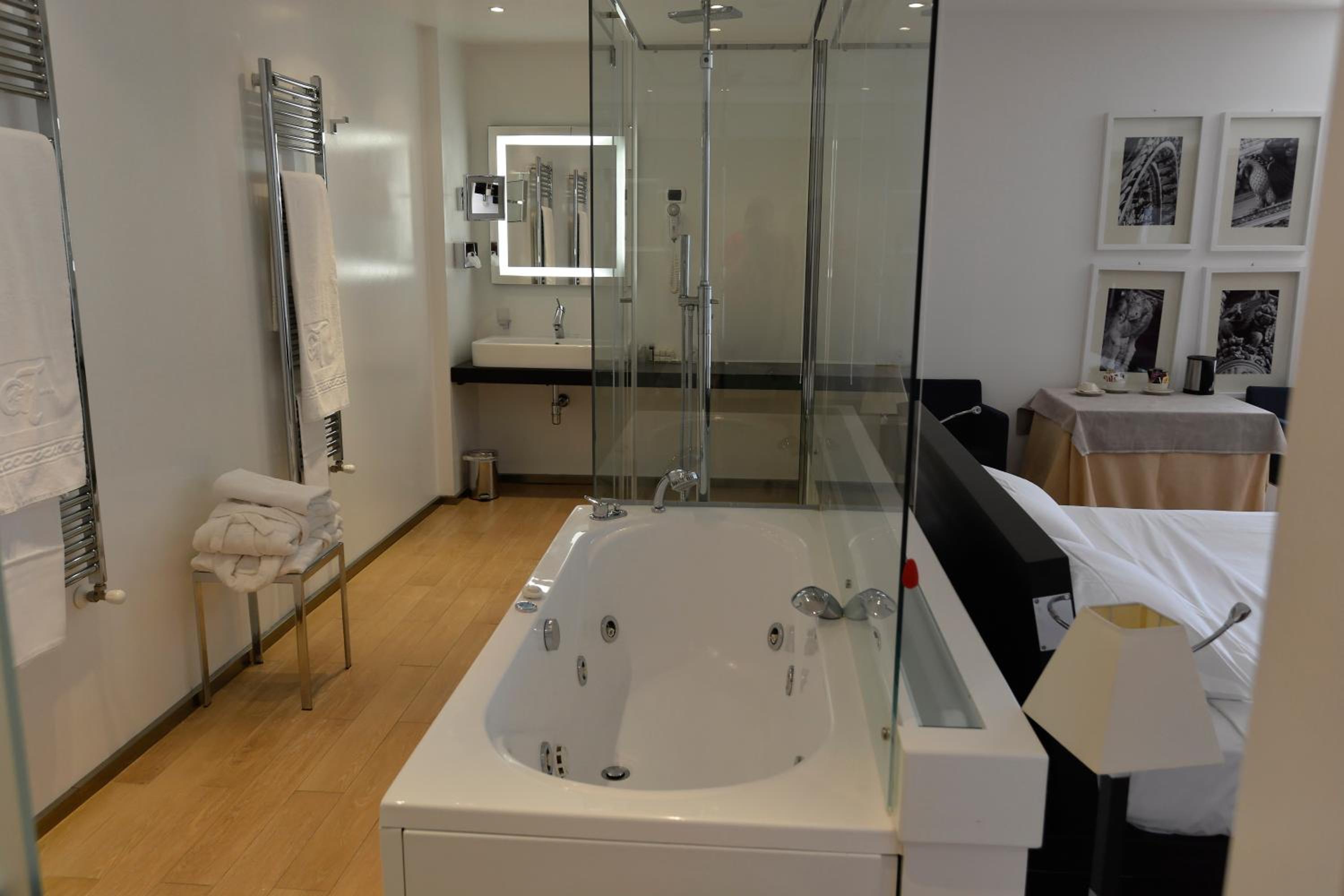 Executive Double Room - Photo 6